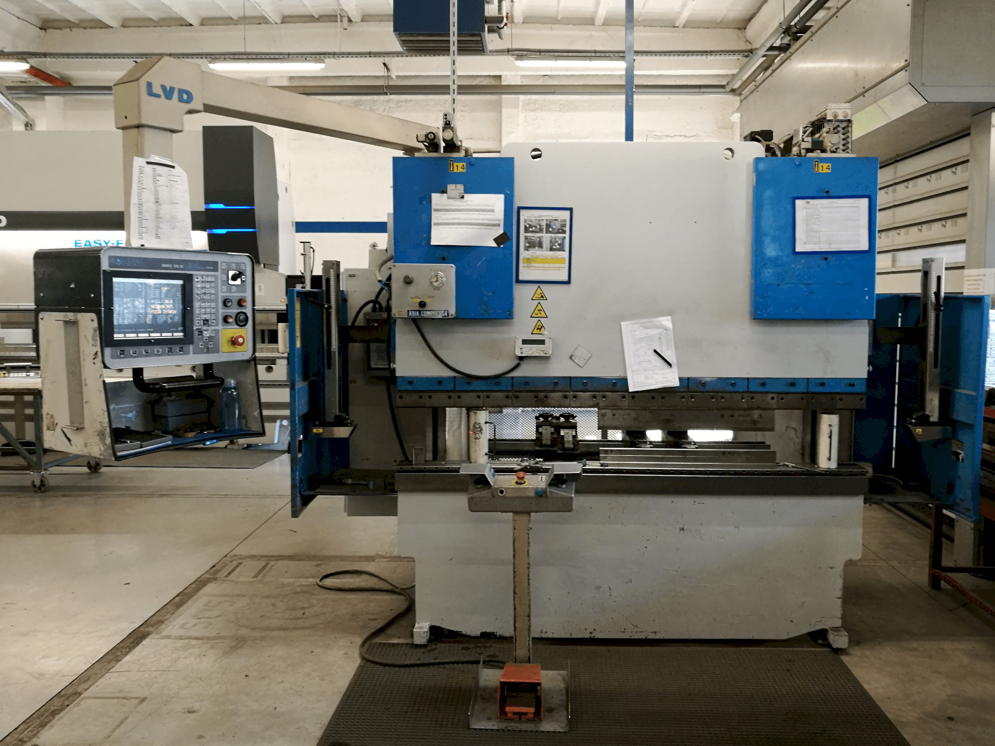 Koneen LVD etunäkymä PPEB 50/20 MNC 95