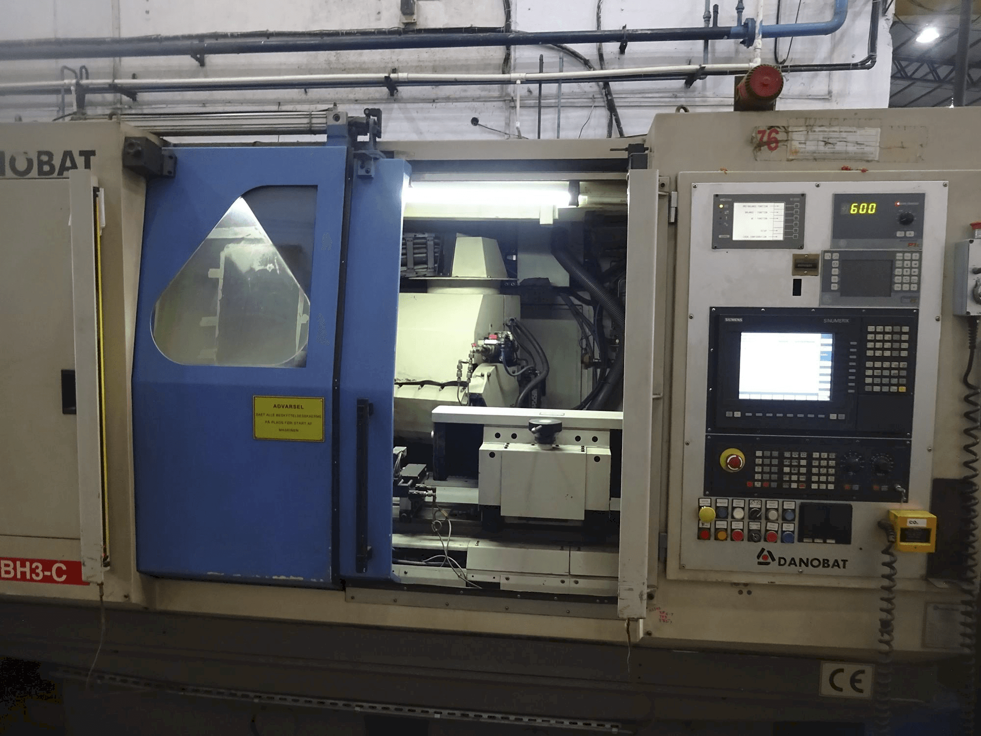 Koneen DANOBAT etunäkymä G-61-BH3-C