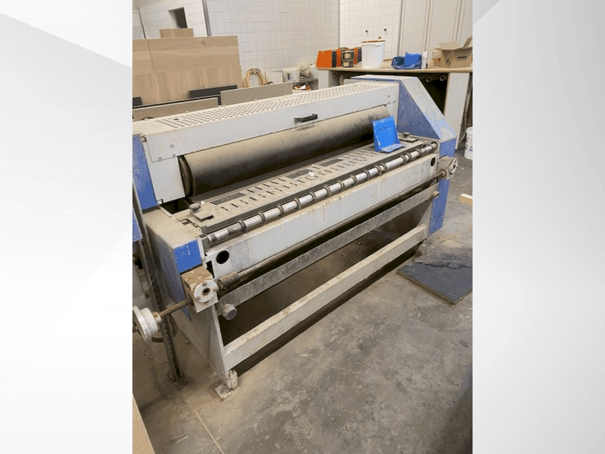 Koneen HYMMEN TLA etunäkymä