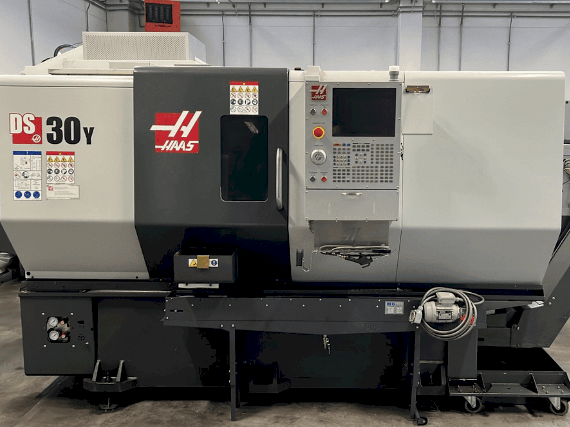Koneen HAAS DS30Y etunäkymä