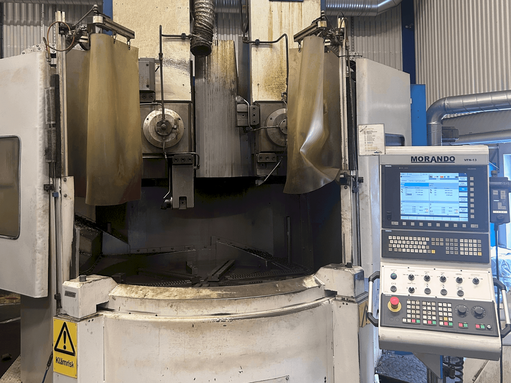 Koneen MORANDO VFN13 etunäkymä