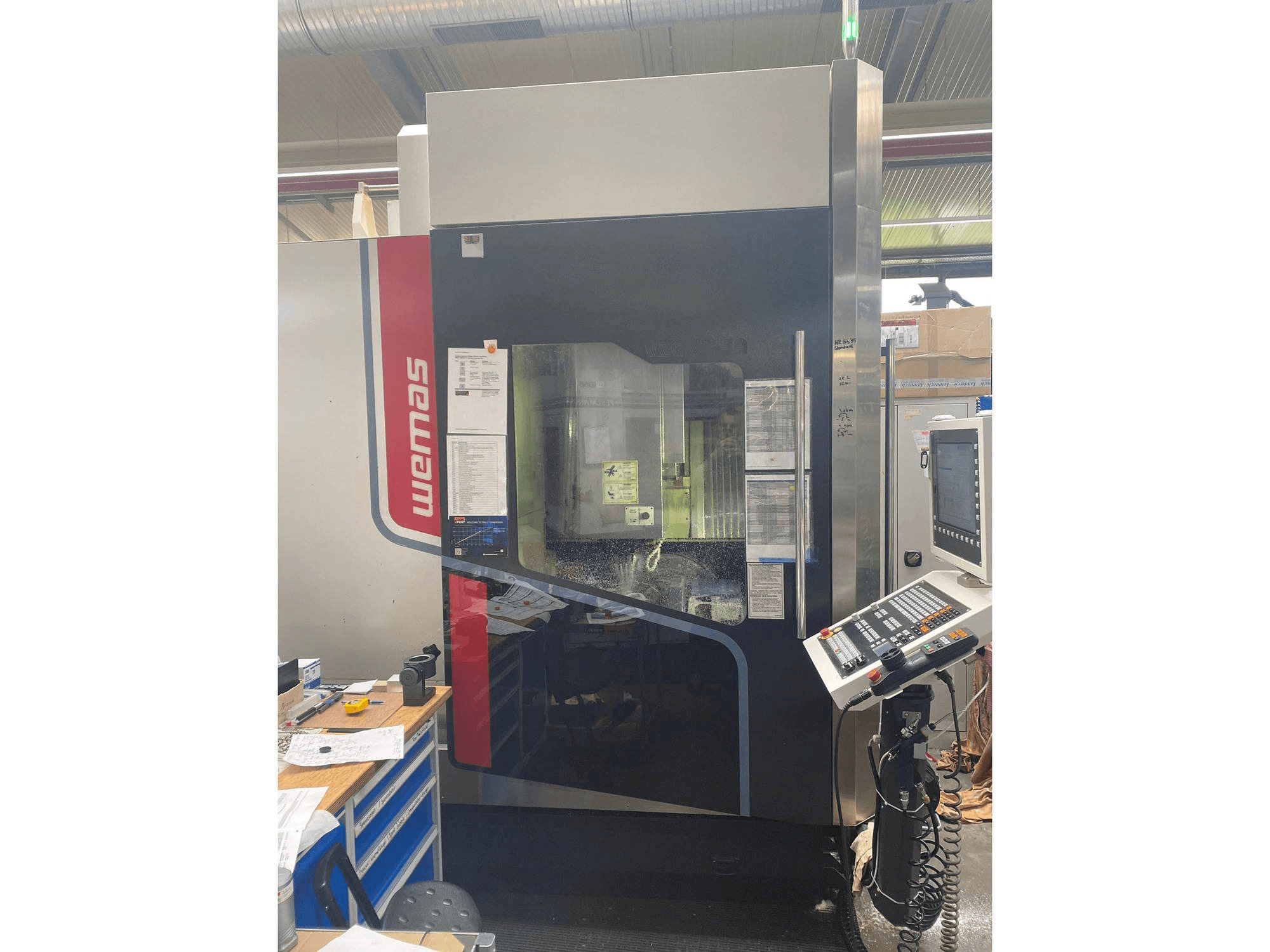 Koneen WEMAS VZG 65-5A etunäkymä