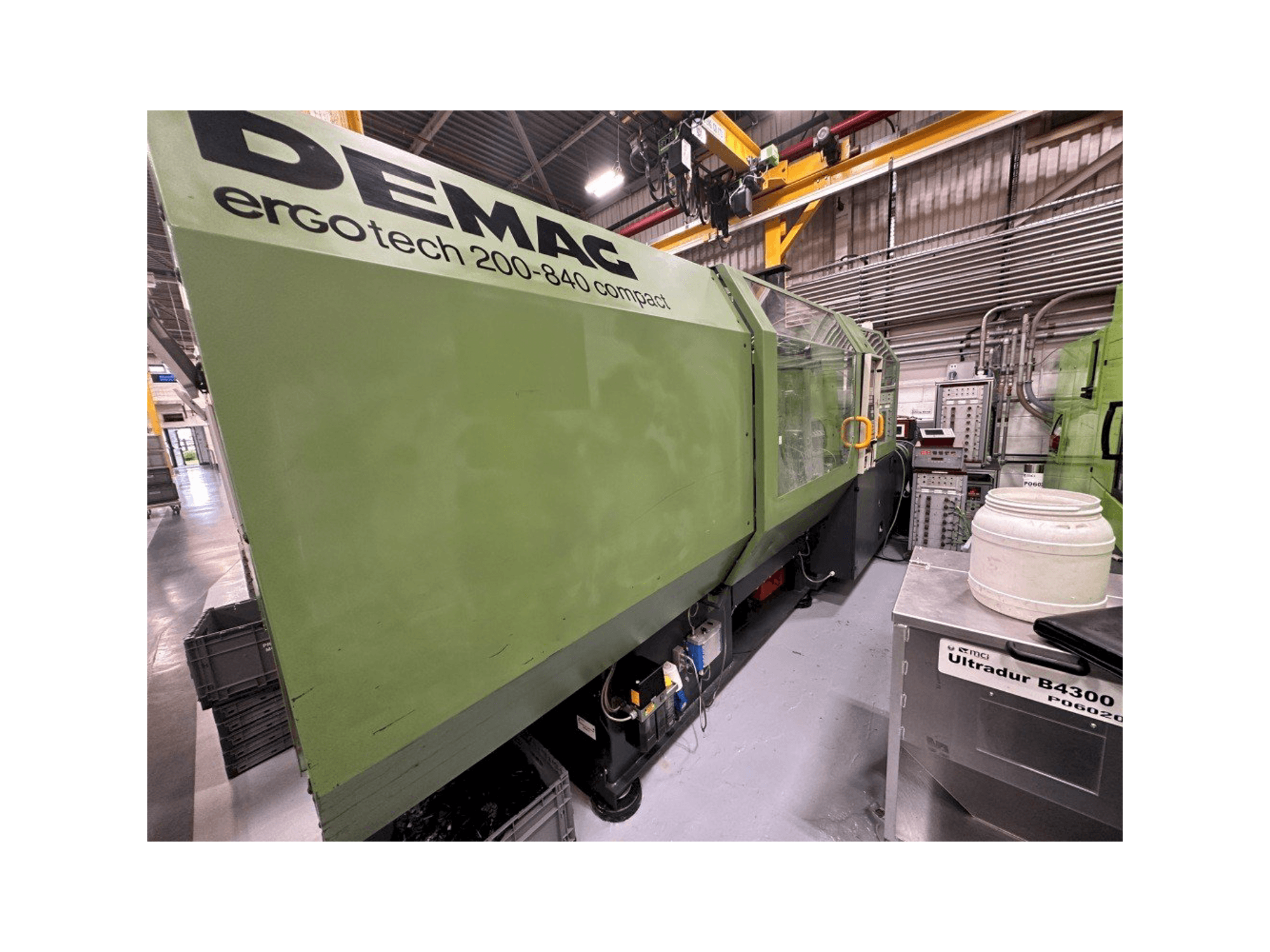 Koneen DEMAG Ergotech 200-840 Compact vasemman sivun näkymä