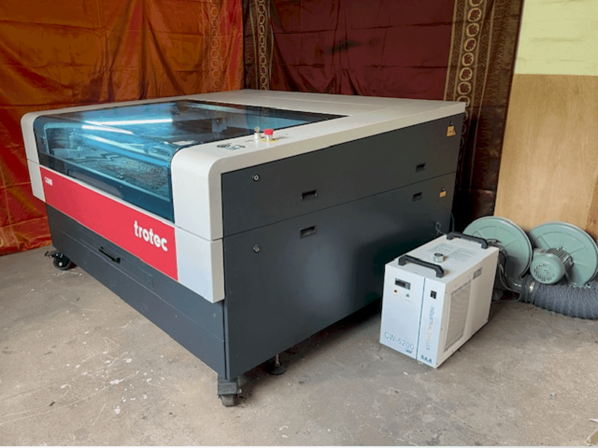 Koneen Trotec Q500 etunäkymä