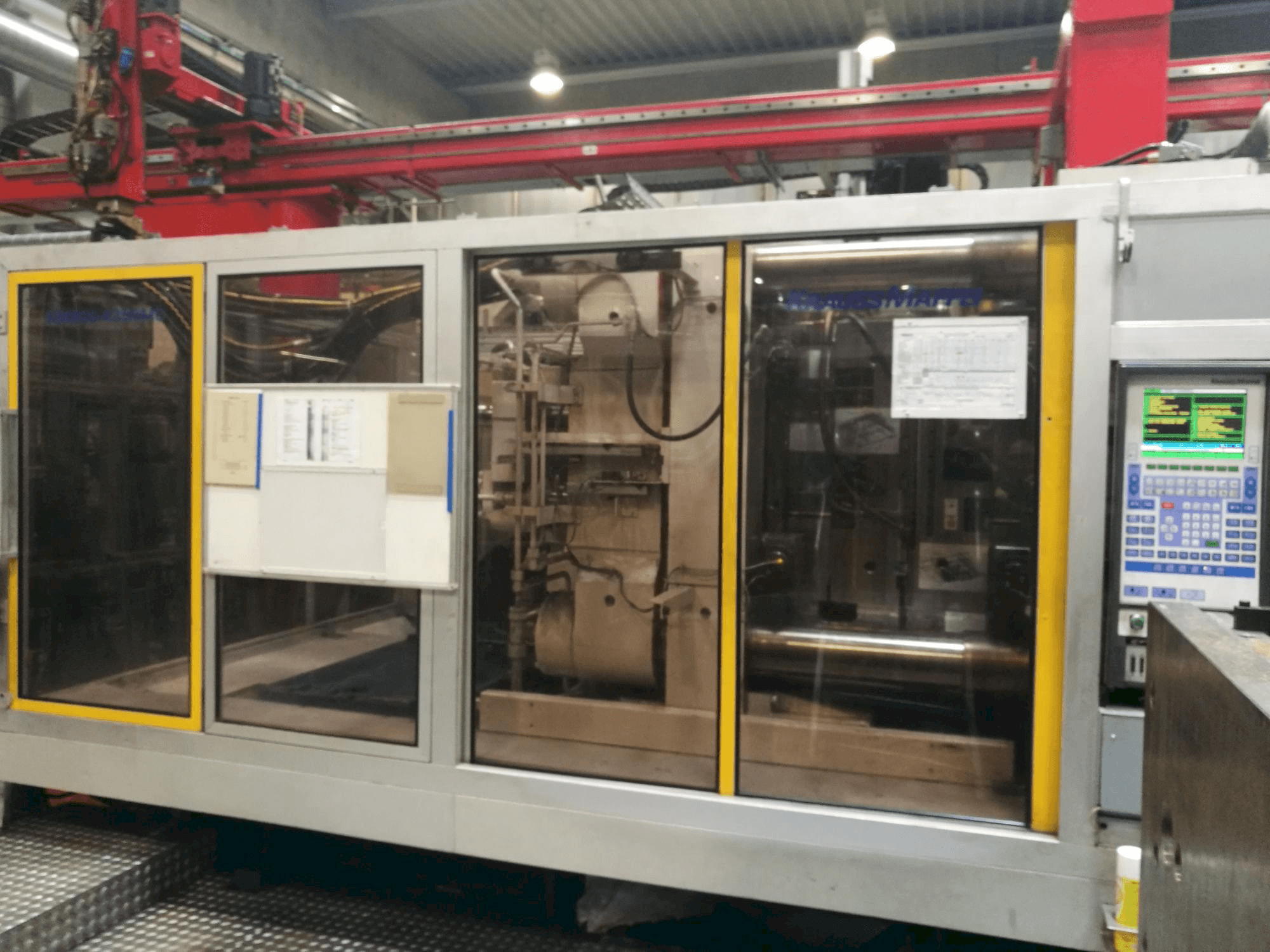 Koneen Krauss Maffei 800-4350 MC etunäkymä