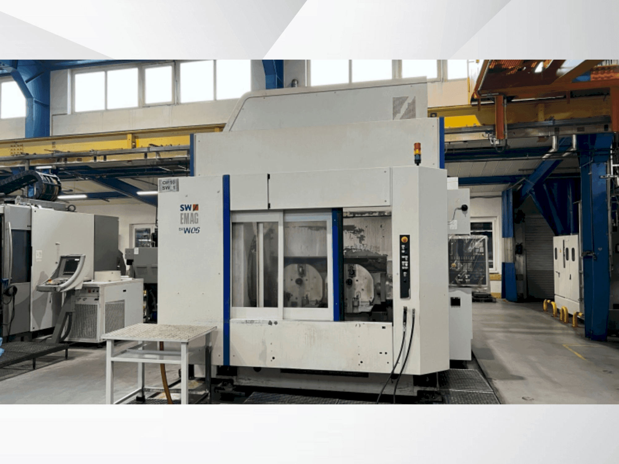 Koneen EMAG BAW 06-22 etunäkymä