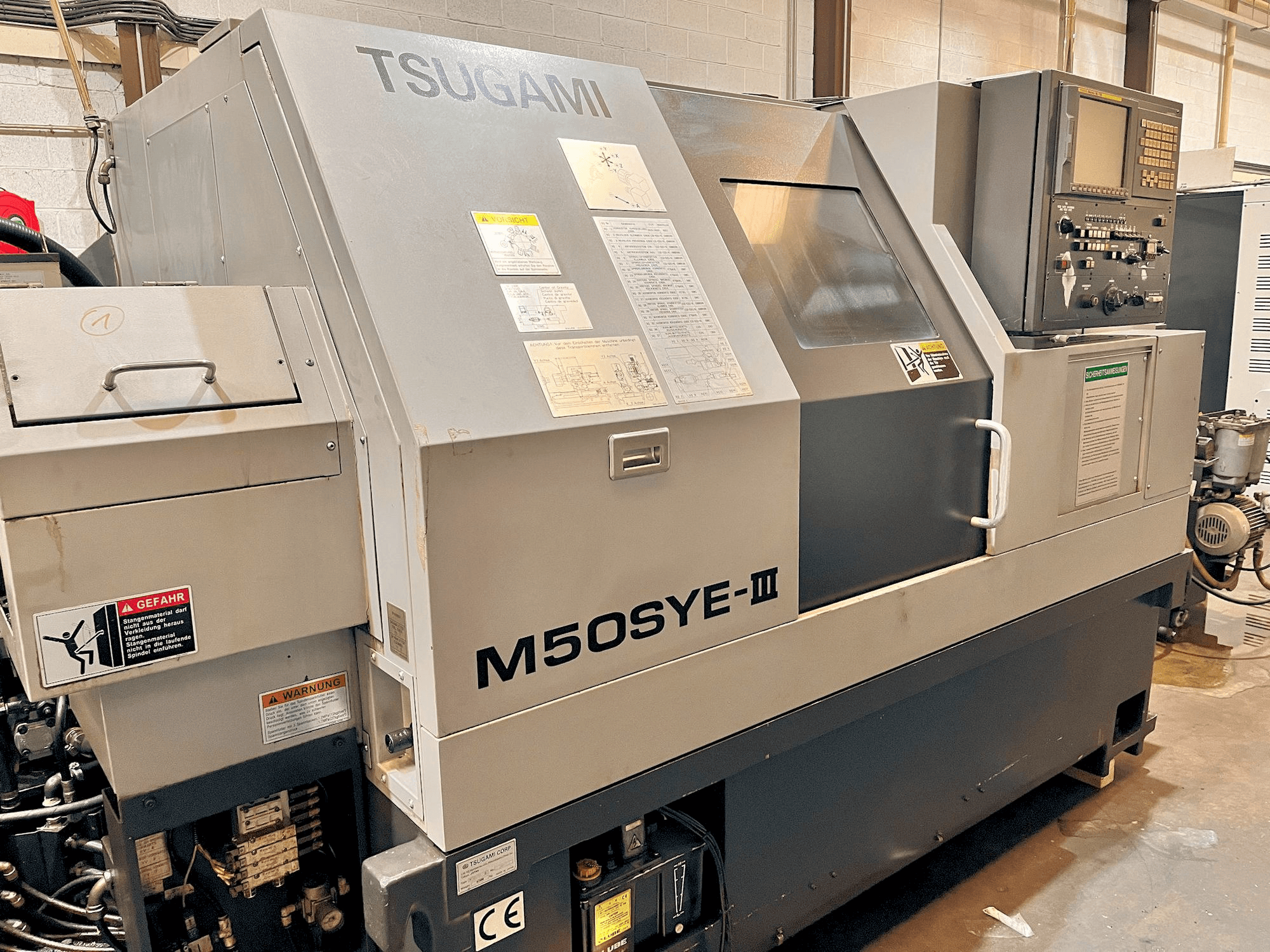 Koneen TSUGAMI M50SYE-III etunäkymä