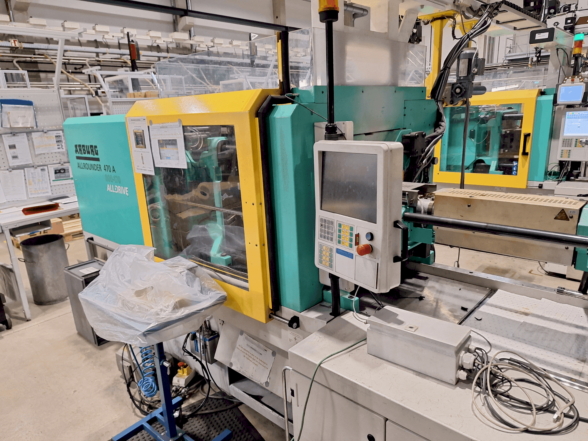 Koneen Arburg 470 A 800-170 etunäkymä