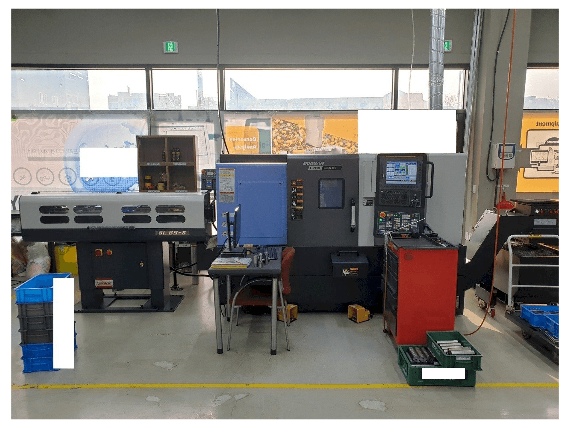 Koneen Doosan LYNX2100LMSB etunäkymä