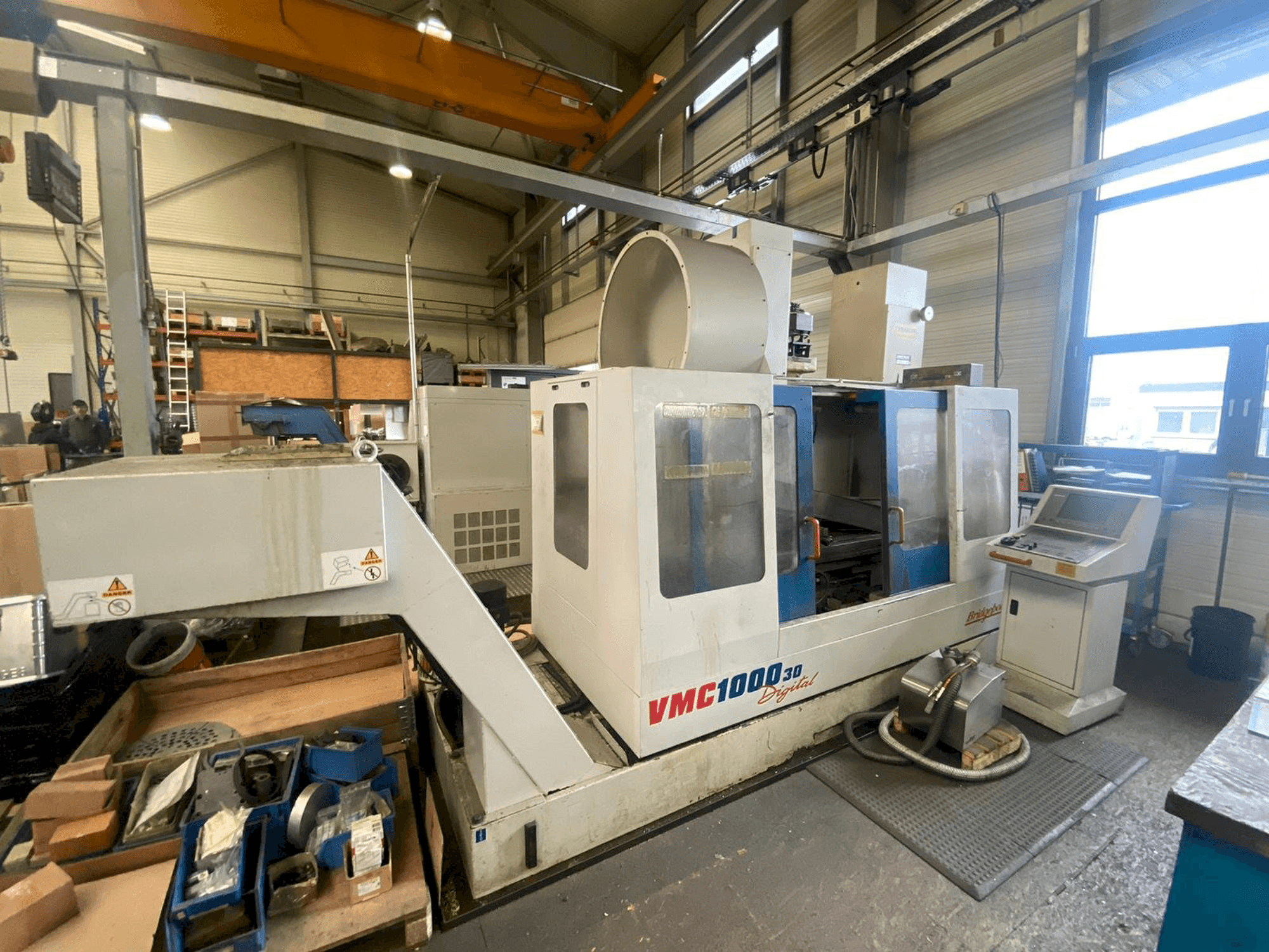Koneen Bridgeport VMC 1000/30 etunäkymä