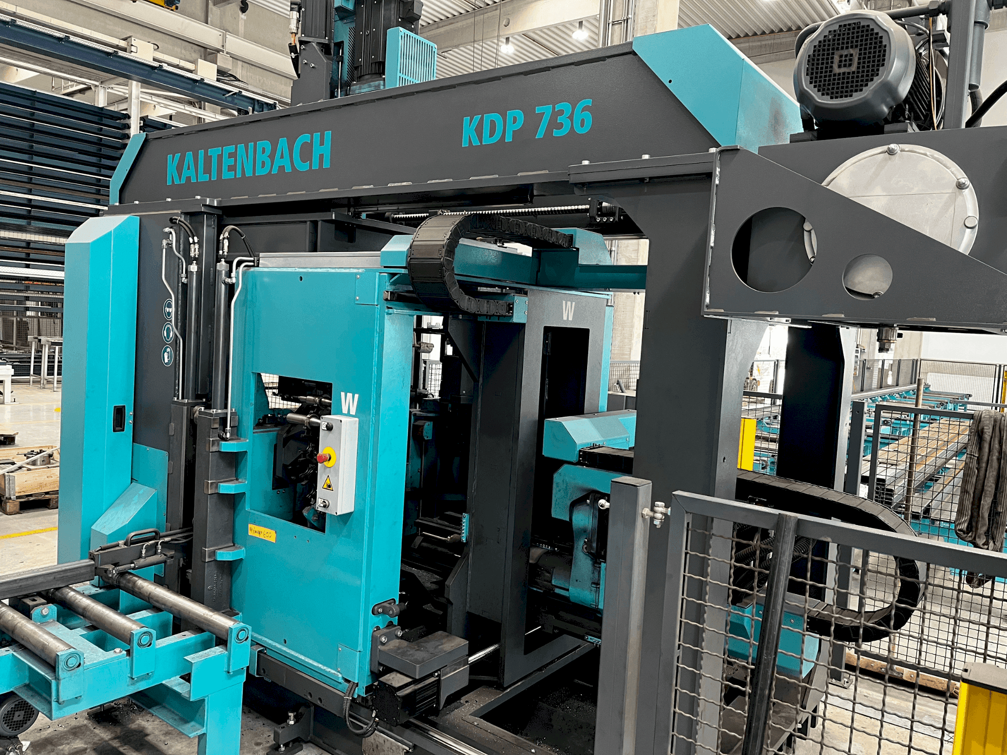 Koneen KALTENBACH KBS 761/ KDP 736 etunäkymä