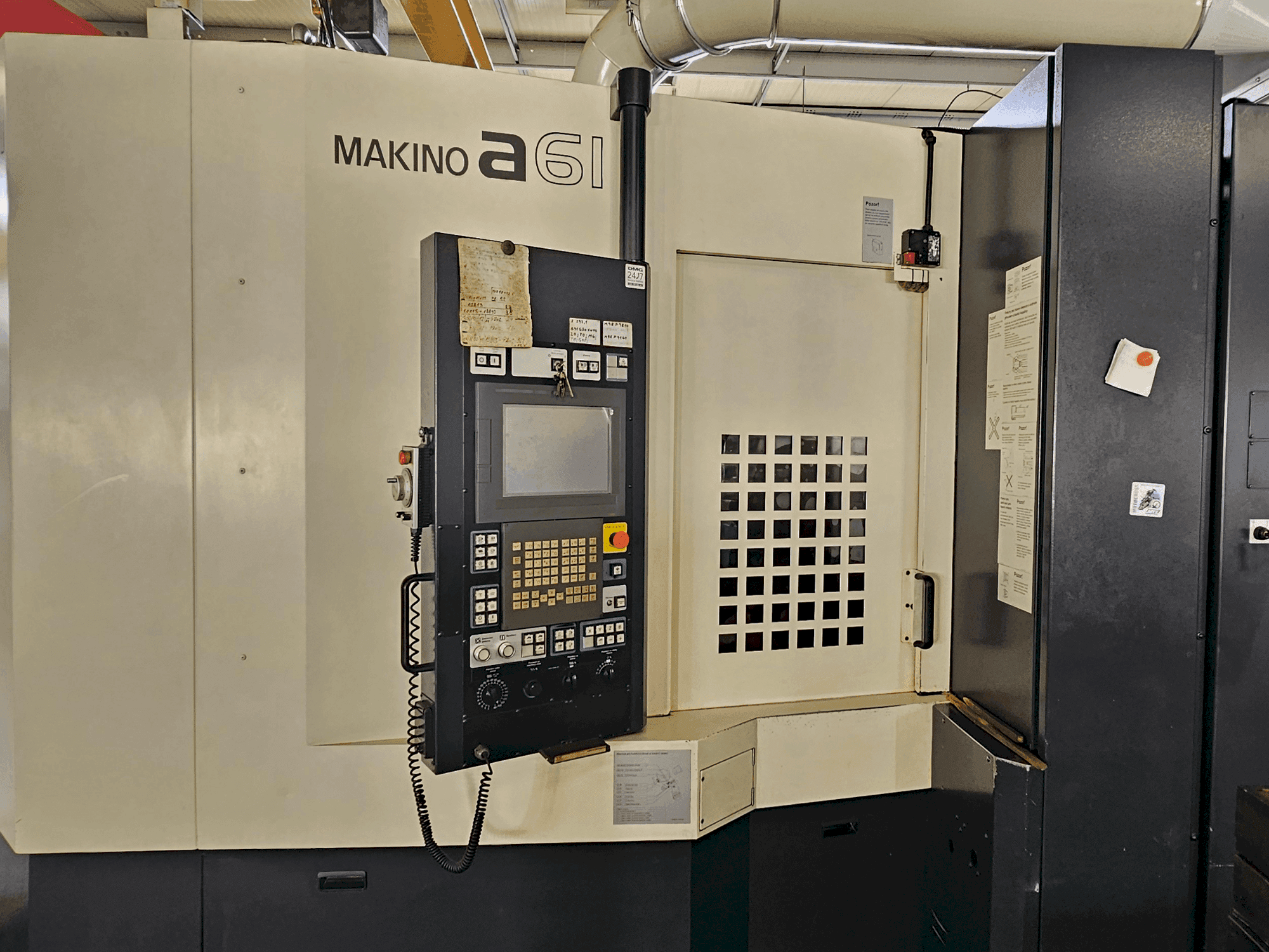 Koneen Makino a61 etunäkymä