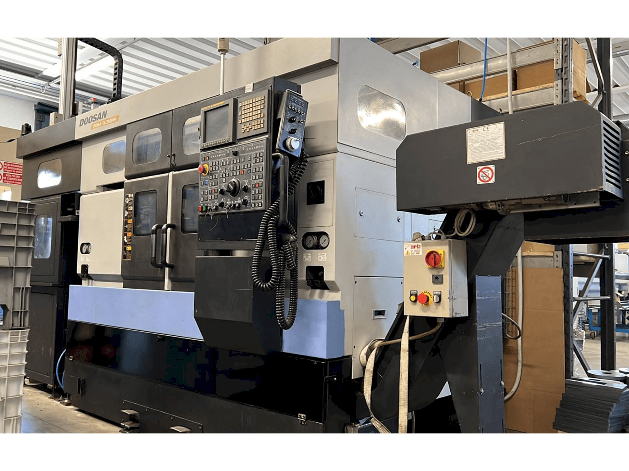 Koneen Doosan Puma QL 200HM etunäkymä