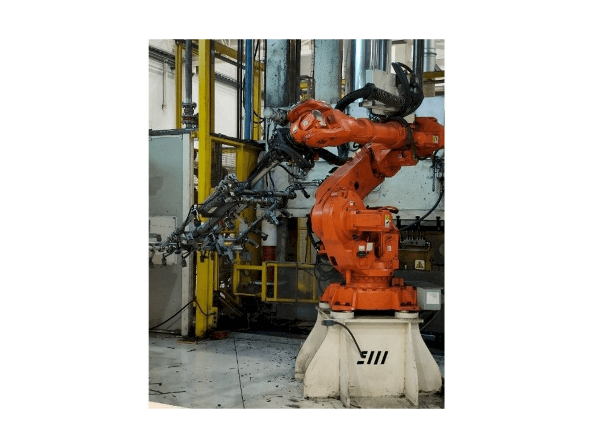 Koneen ABB IRB 6640-185/2.8 etunäkymä