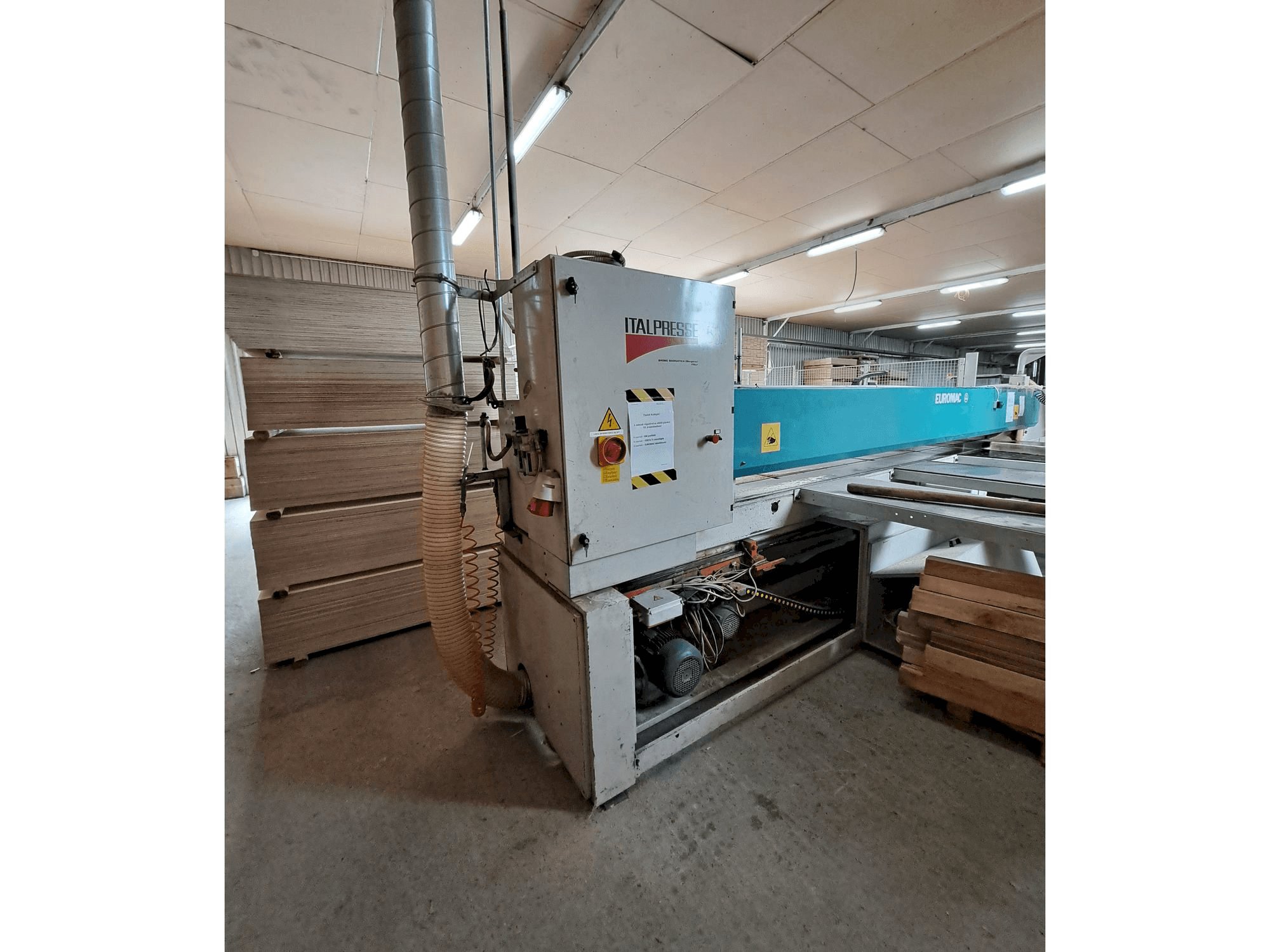 Koneen Euromac Logica Pinze 4500 etunäkymä