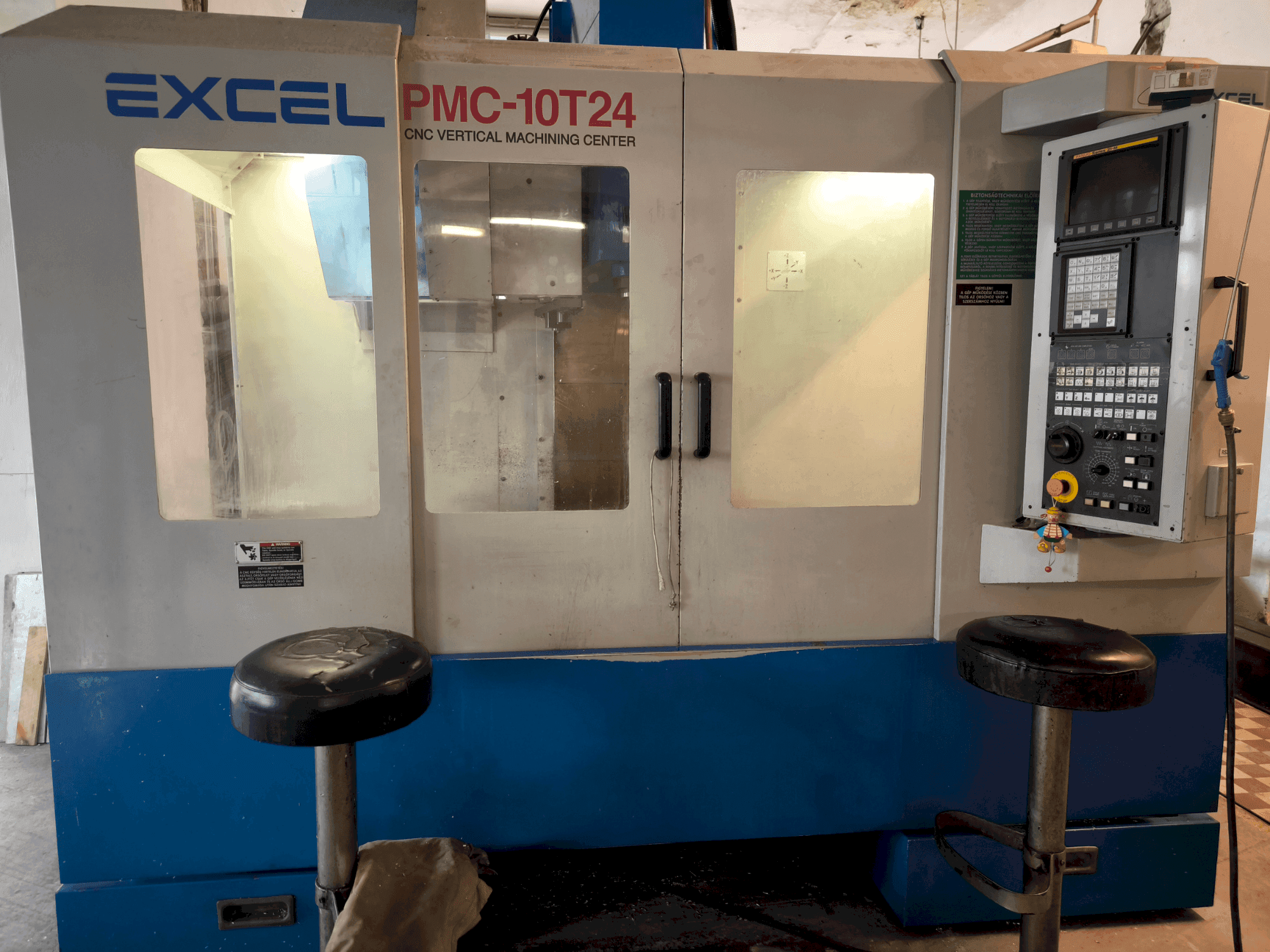 Koneen Excel Excel PMC 10T24 (2004) etunäkymä