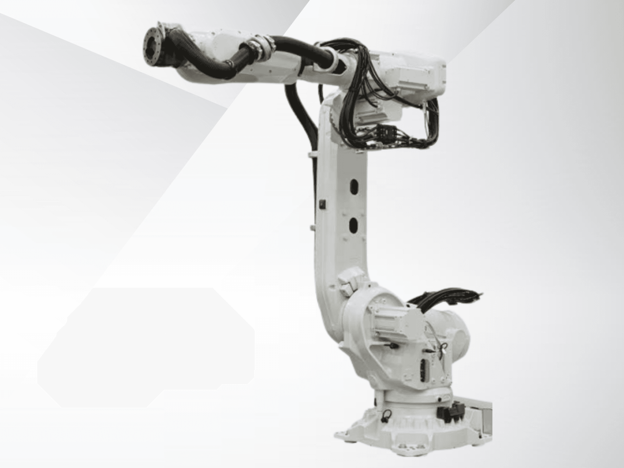 ABB IRB 6700-245/3.00 -robottivarsi edestä katsottuna; kuvassa näkyy valkoinen, virtaviivainen muotoilu, johon on kiinnitetty kaapelit ja moottorit.