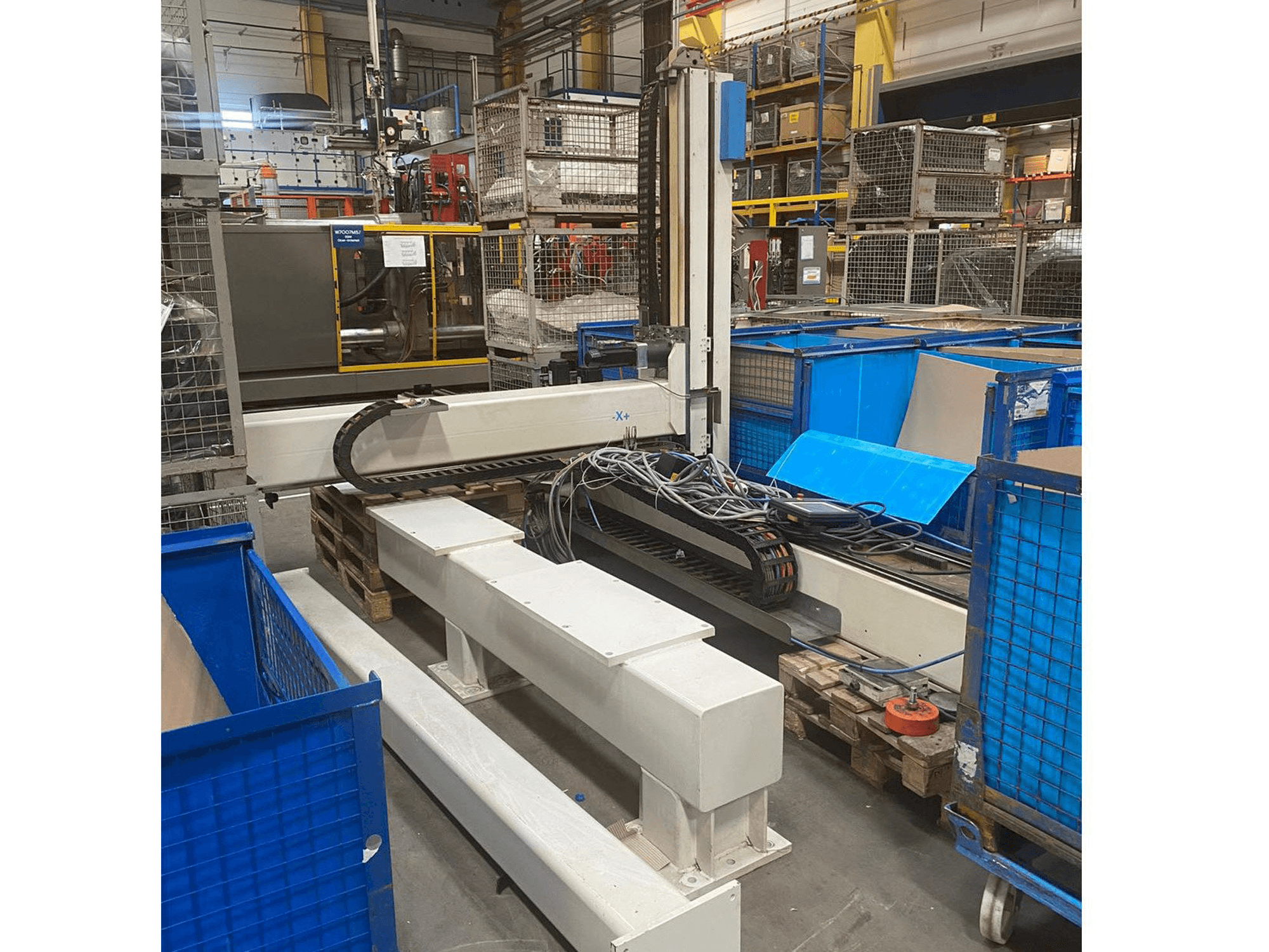 Koneen Krauss Maffei LRX-S 500 etunäkymä