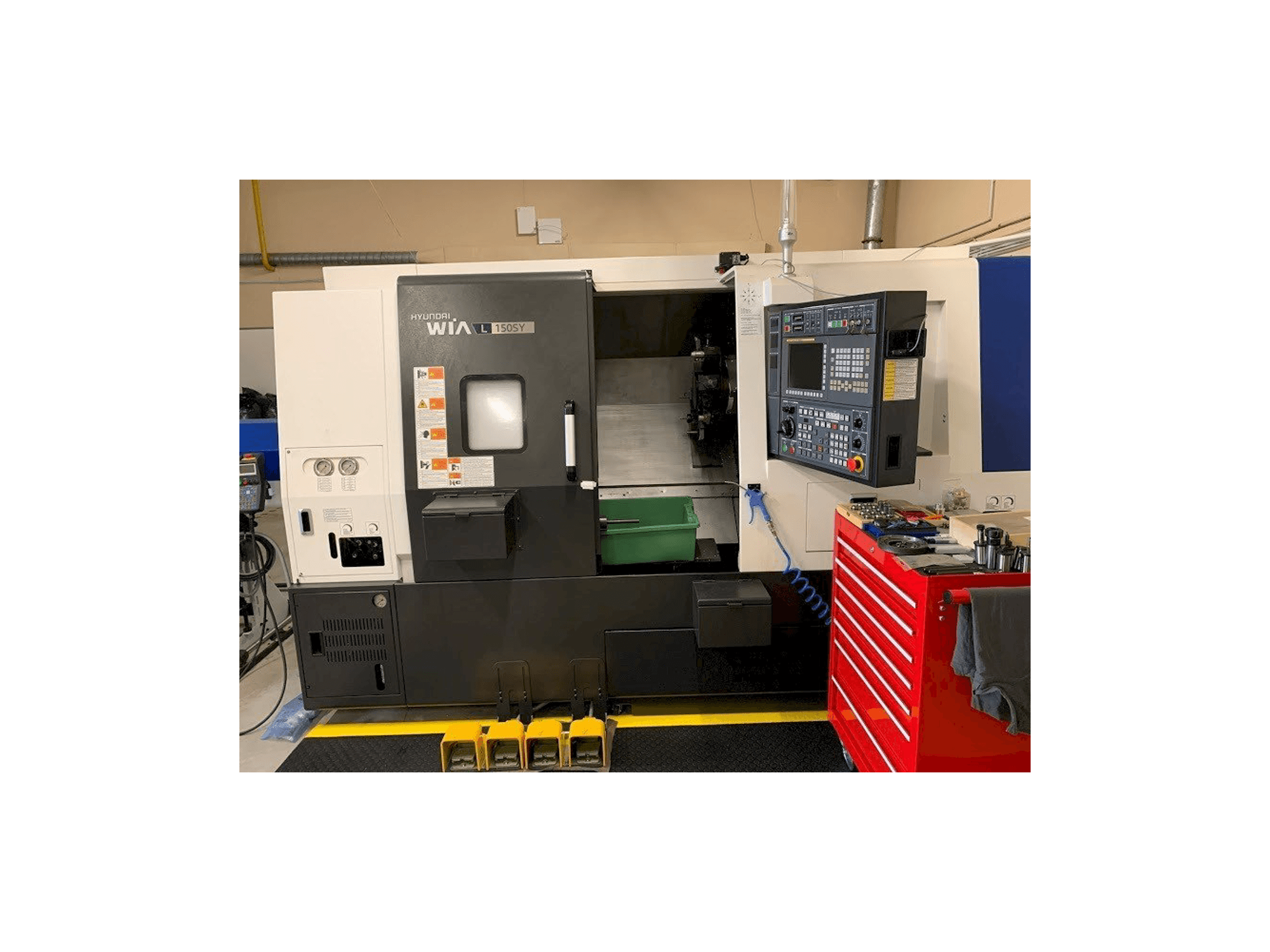 Koneen Hyundai Wia L150SY etunäkymä