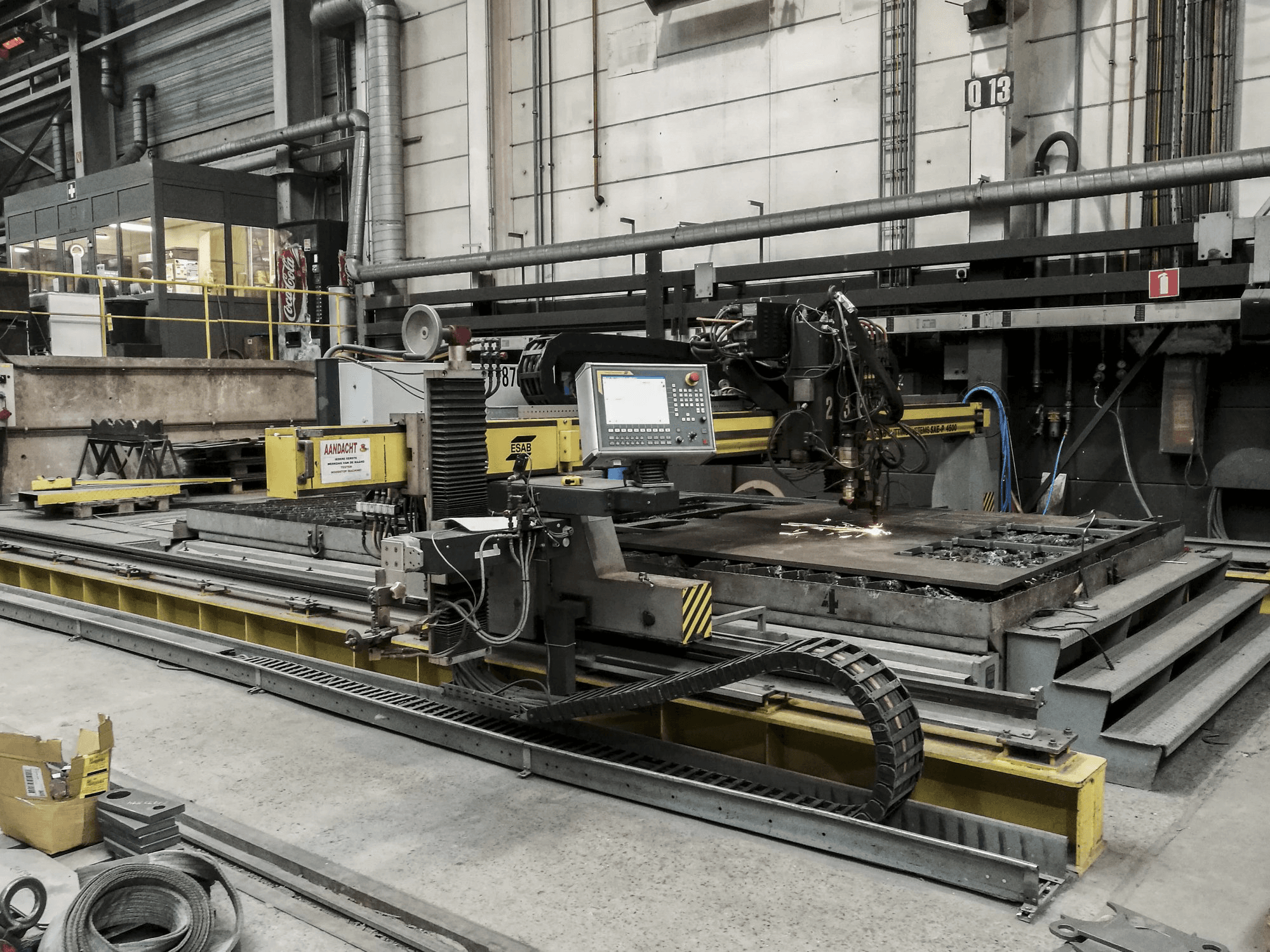 Koneen ESAB oikea näkymäSUPRAREX SXE-P 4500