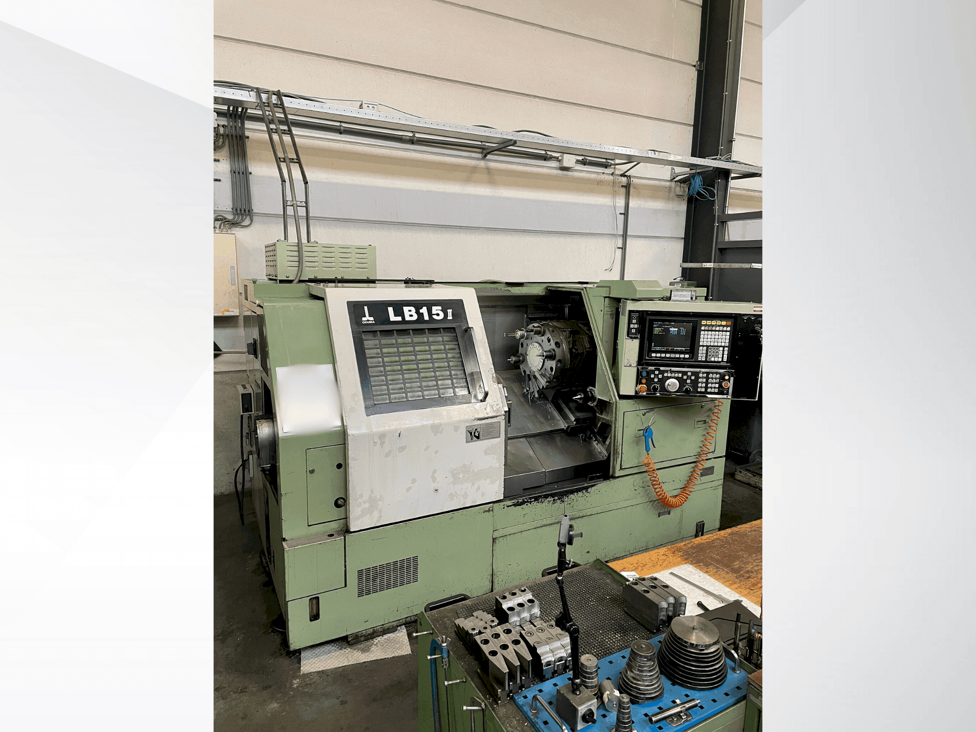 Koneen Okuma LB15II etunäkymä