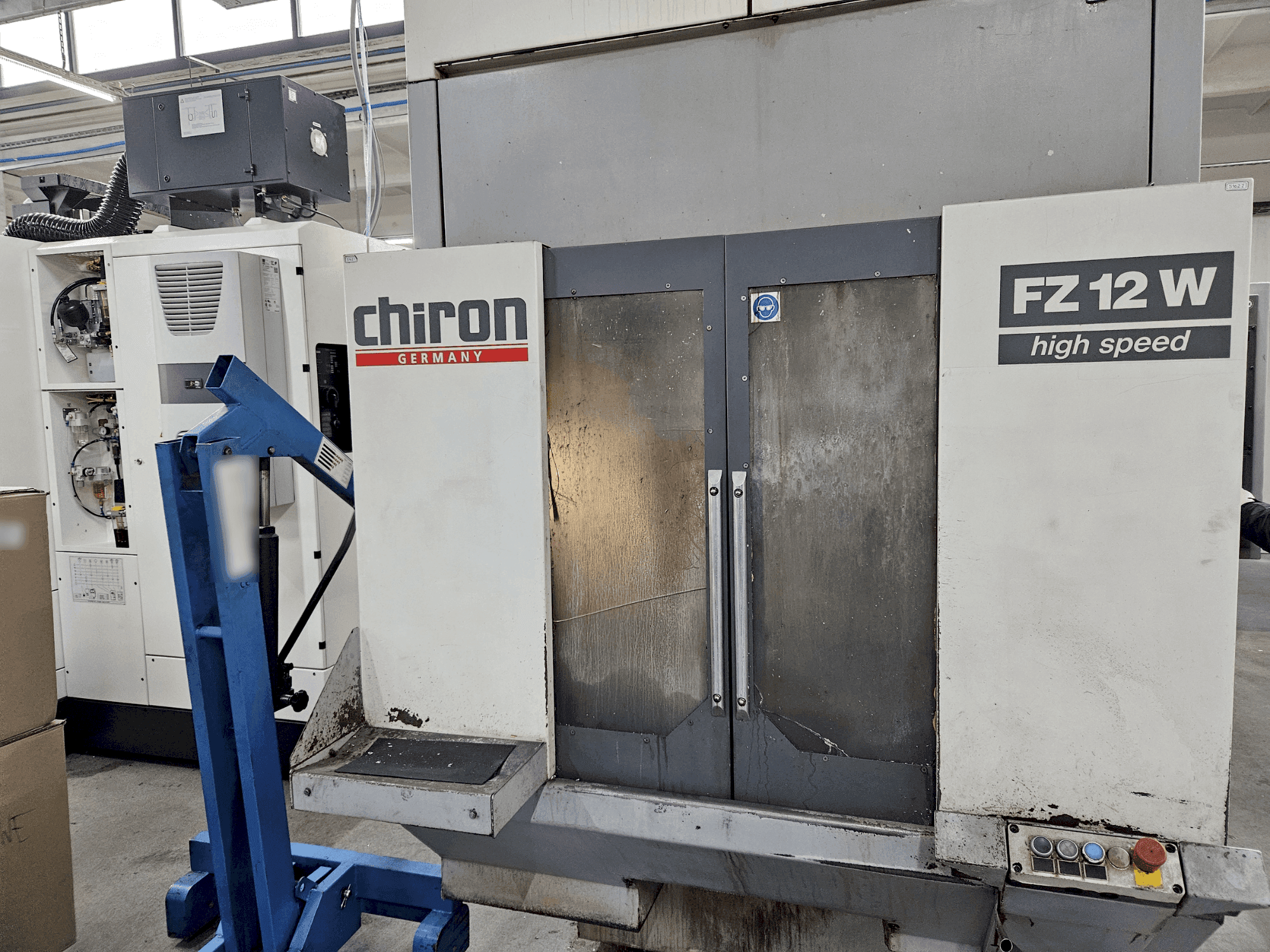 Koneen CHIRON FZ12 W etunäkymä
