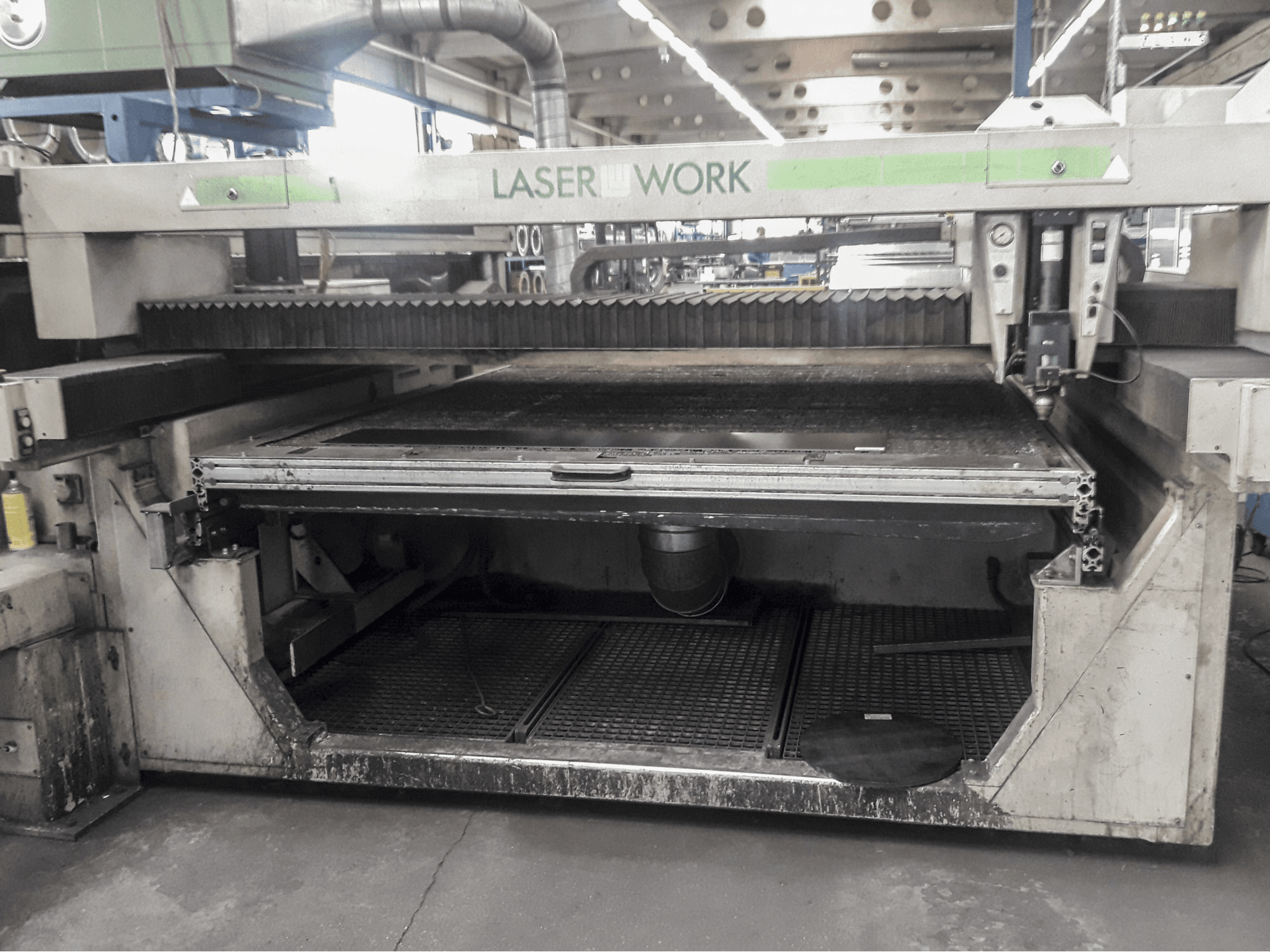 Koneen WEGMANN-BAASEL etunäkymäVFA 1750