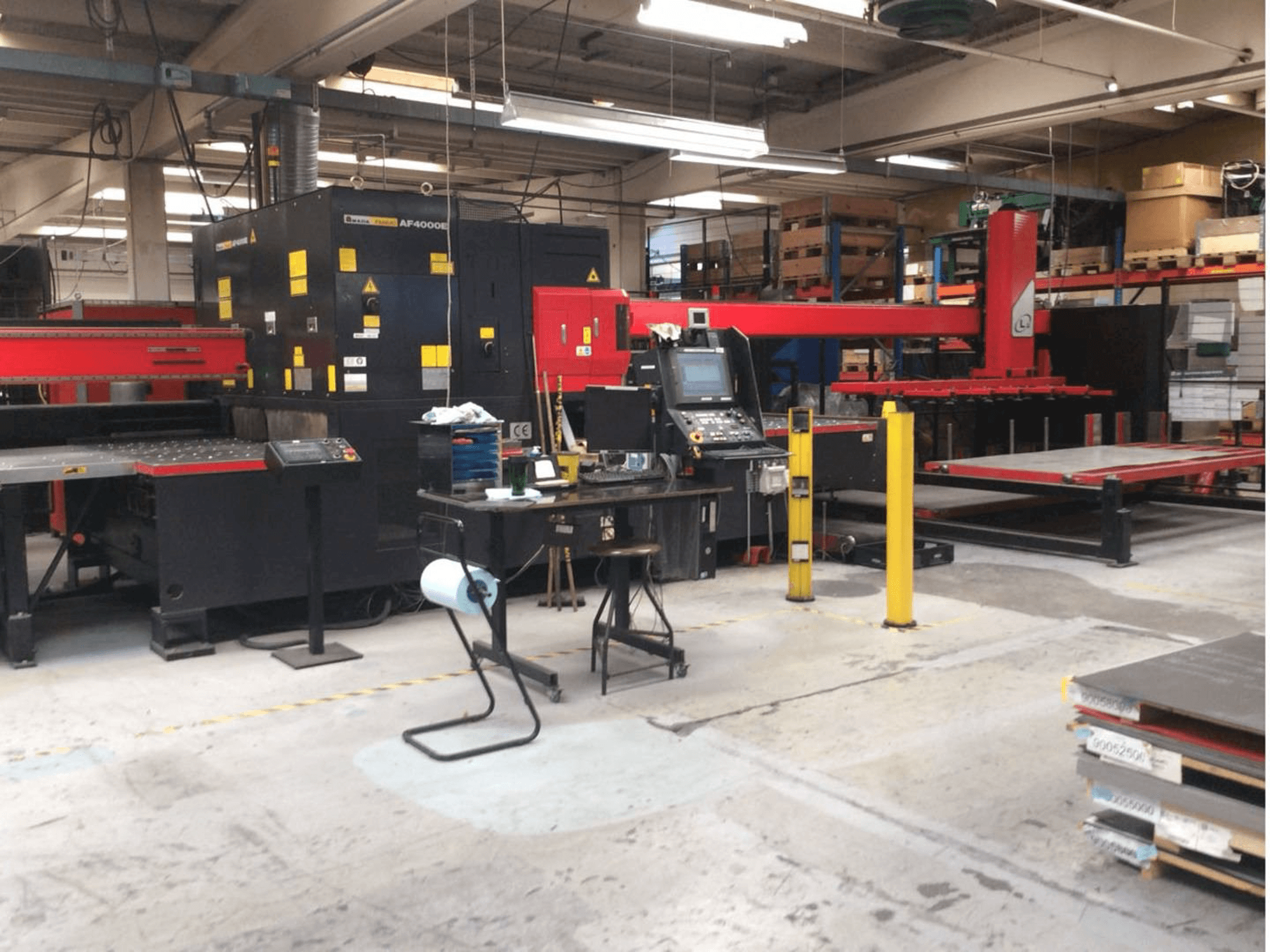 Koneen AMADA LC 2415 Alpha IV NT etunäkymä