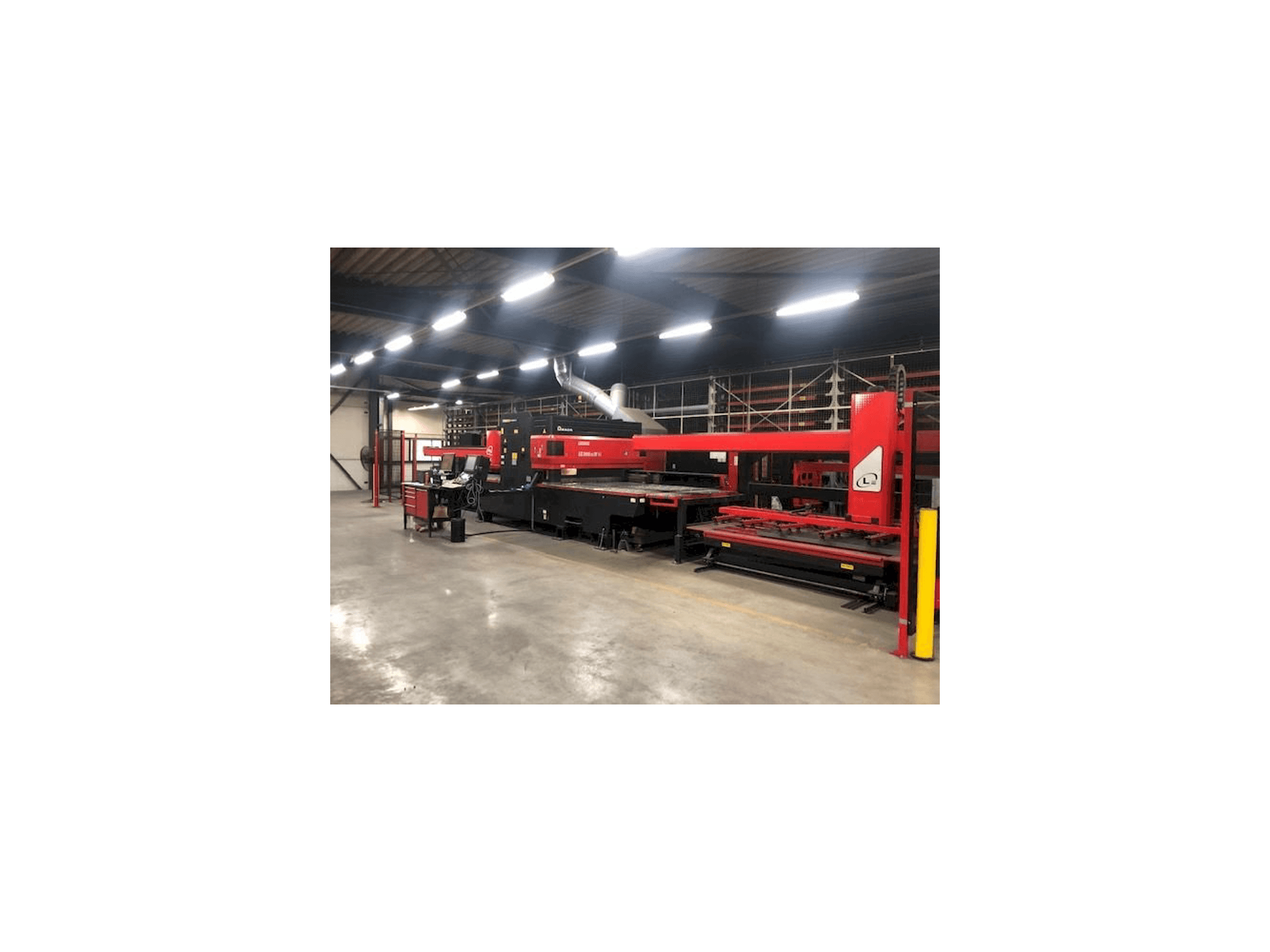 Koneen AMADA LC 2415 Alpha IV NT etunäkymä