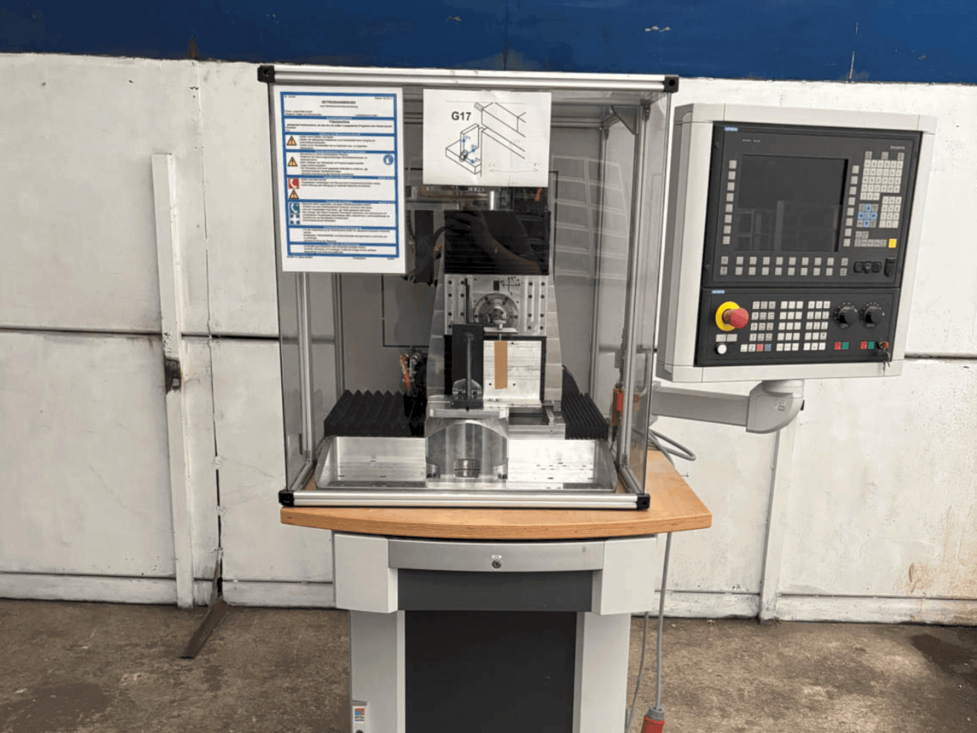 Koneen HELLER PT 16 etunäkymä