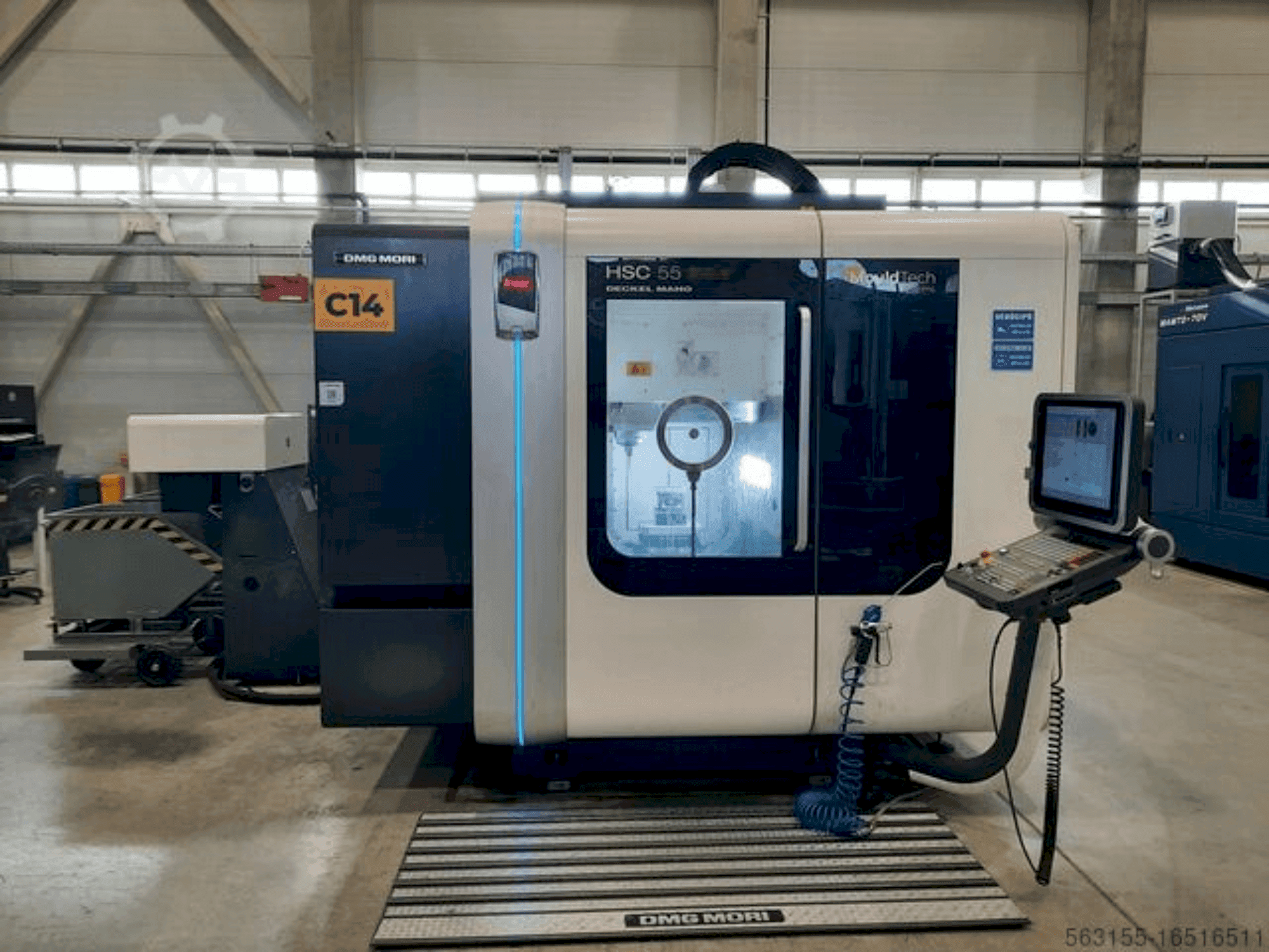 Koneen DMG MORI HSC 55 linear etunäkymä