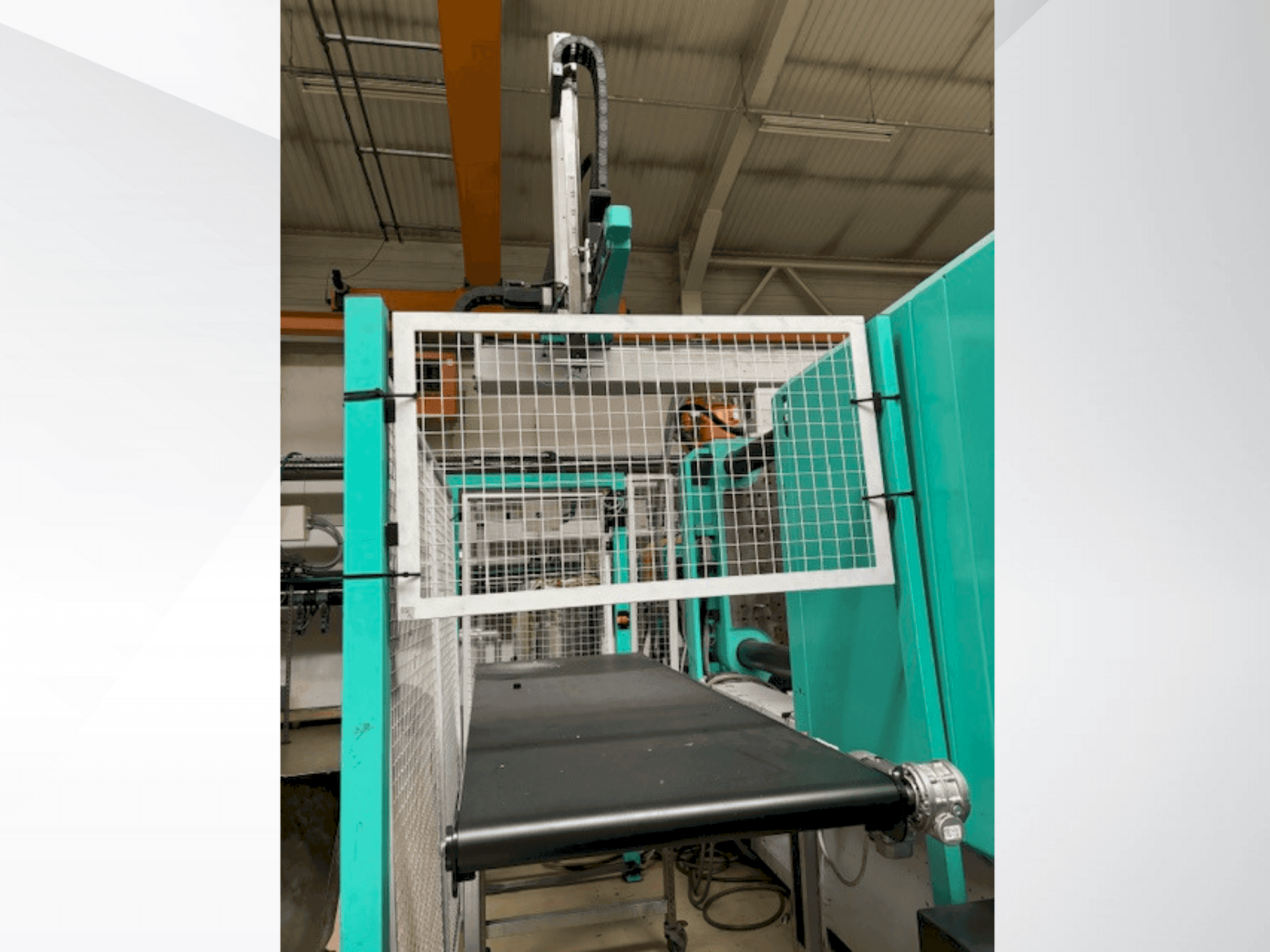 Koneen Arburg Allrounder 920S 4600-2100 etunäkymä