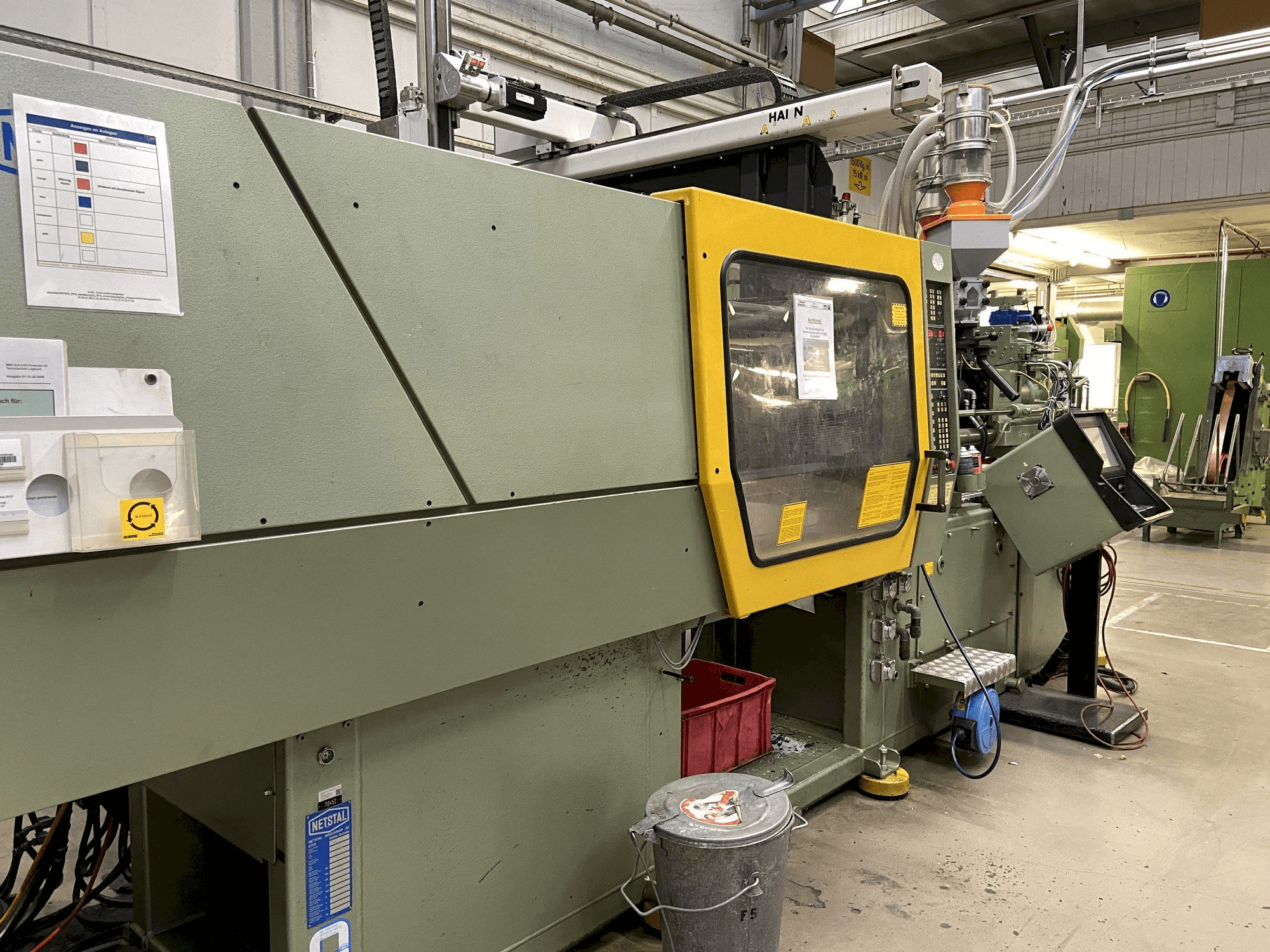 Koneen Netstal Synergy 1500K/460 etunäkymä