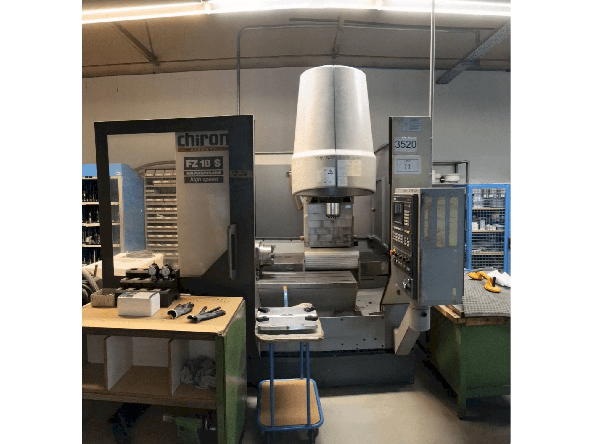 Koneen CHIRON FZ18 etunäkymä