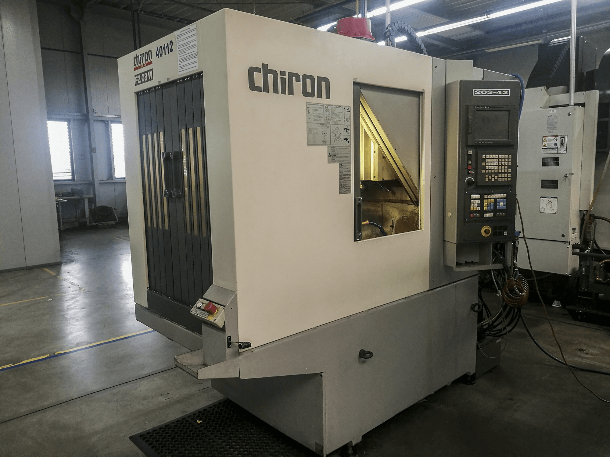 Koneen Chiron vasen näkymä FZ 08 W