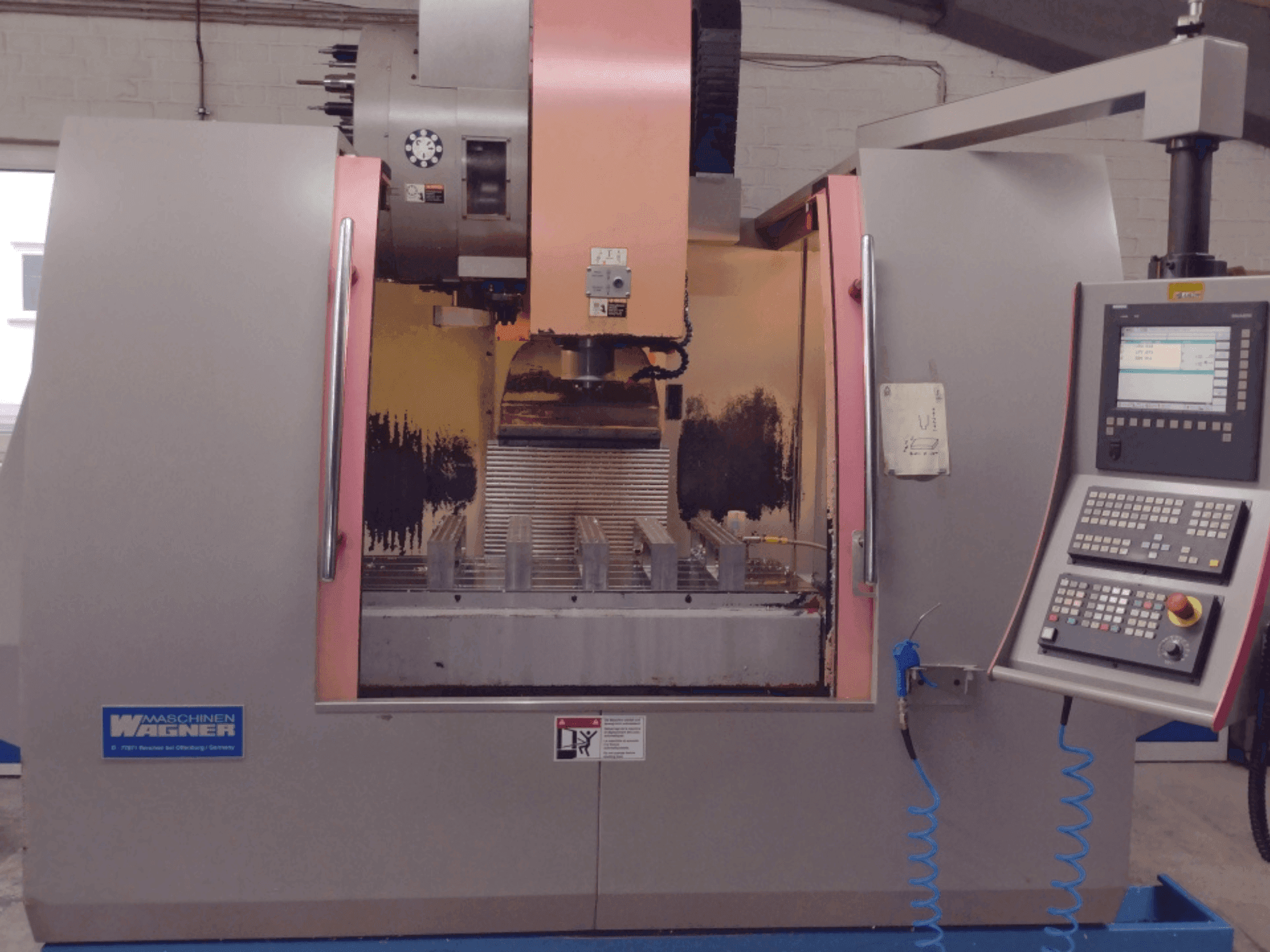 Koneen WAGNER WMC 1100 etunäkymä