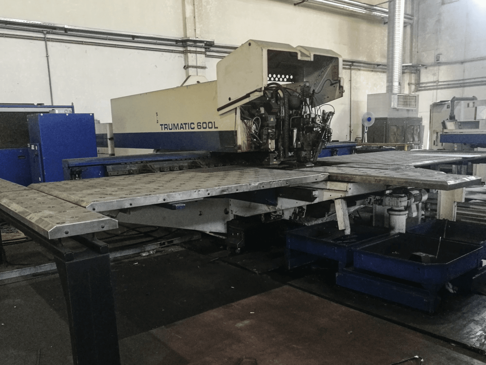 Koneen Trumpf vasen näkymä Trumatic 600L