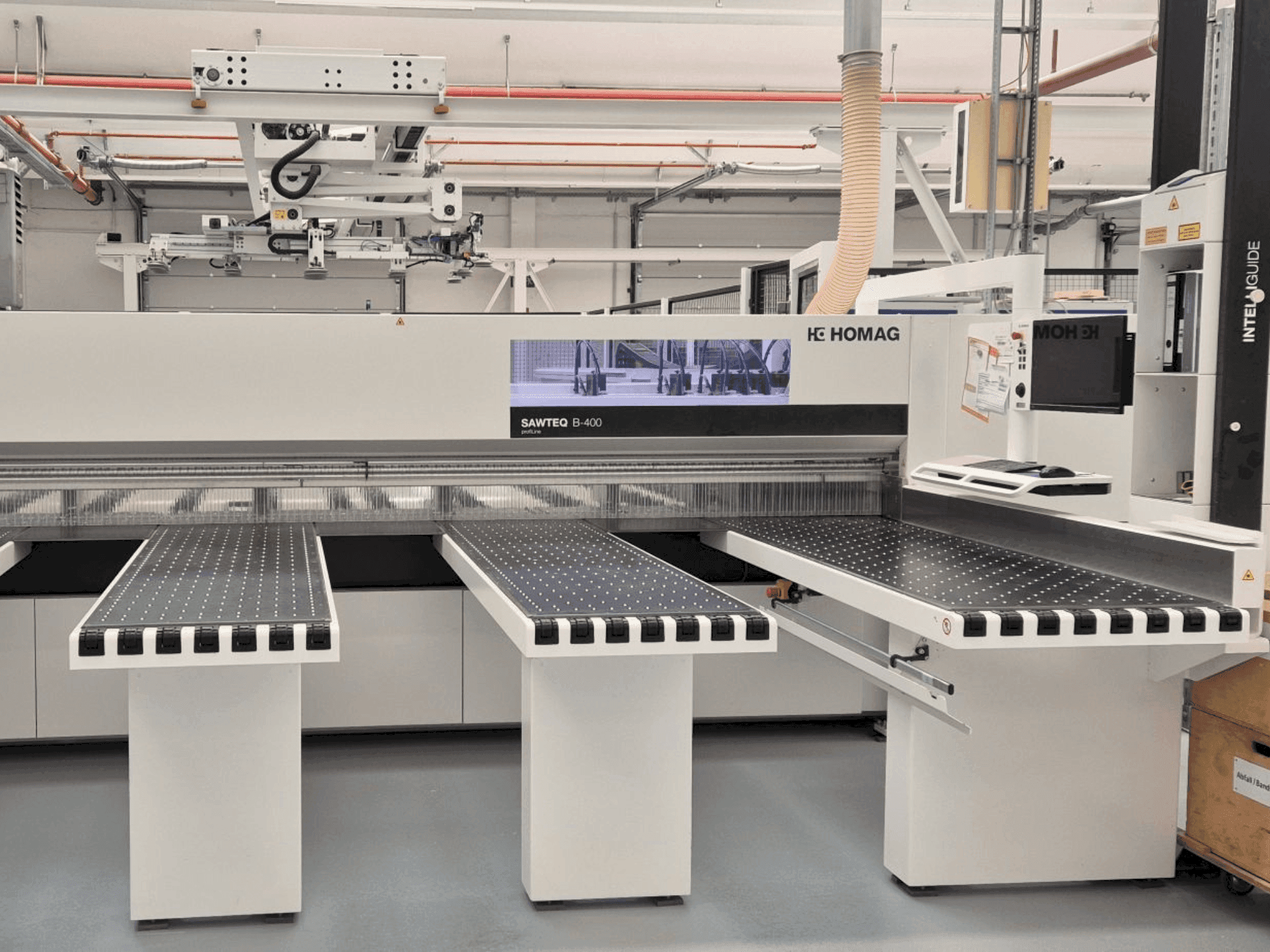 Koneen HOLZMA HPP 400 etunäkymä