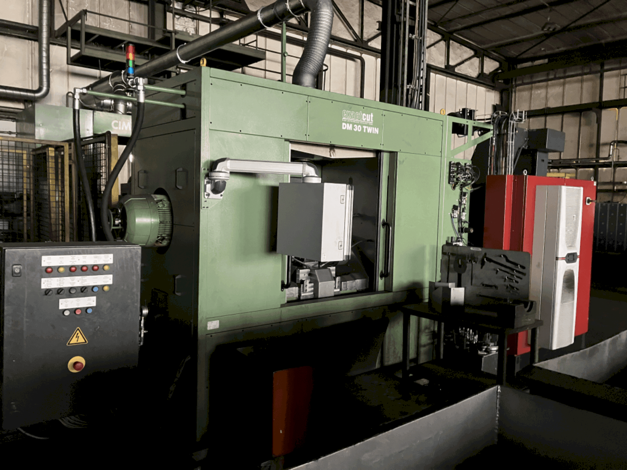 Koneen ExactCut DM 30 TWIN etunäkymä