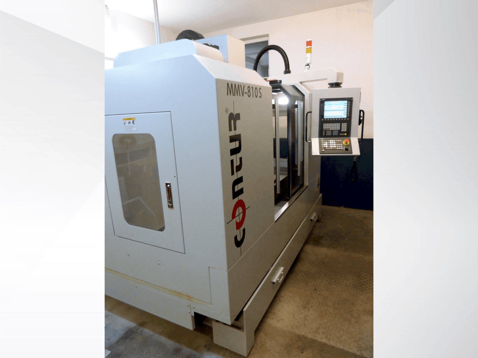 Koneen Saeilo Contur MMV 810 S etunäkymä