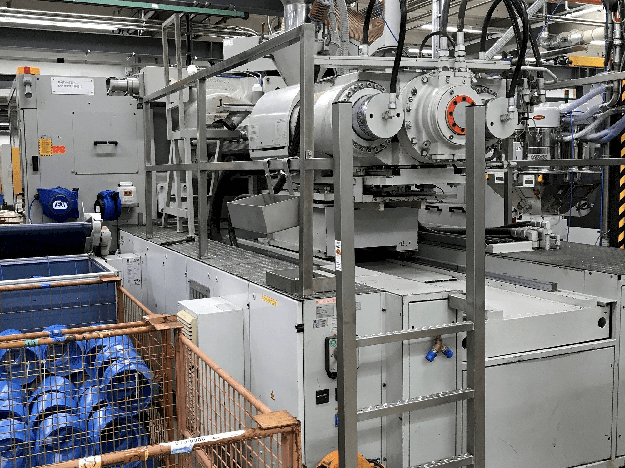 Koneen ENGEL ES 3550/550 EC 100 etunäkymä