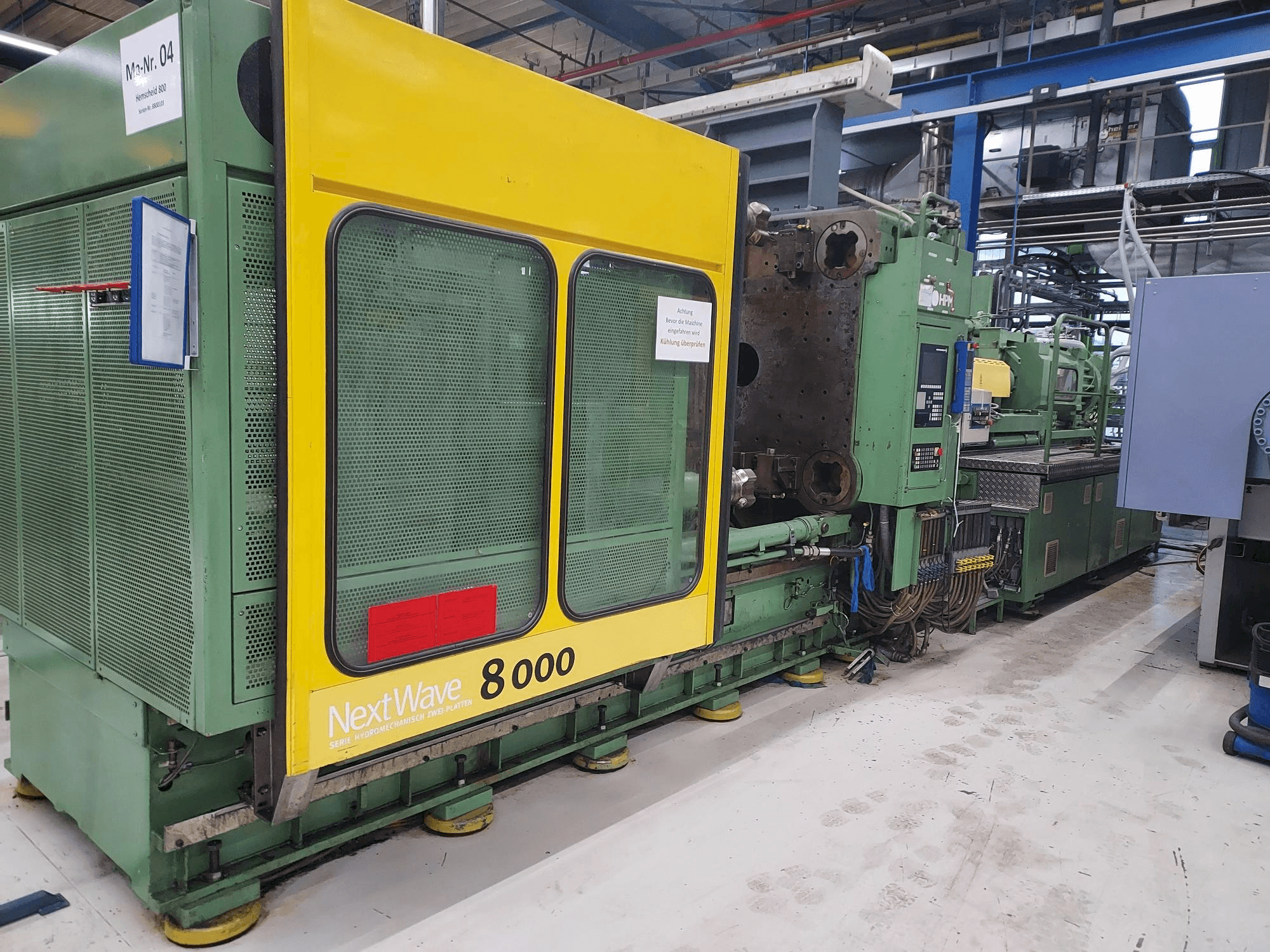 Koneen Hemscheidt 800 vasemman sivun näkymä