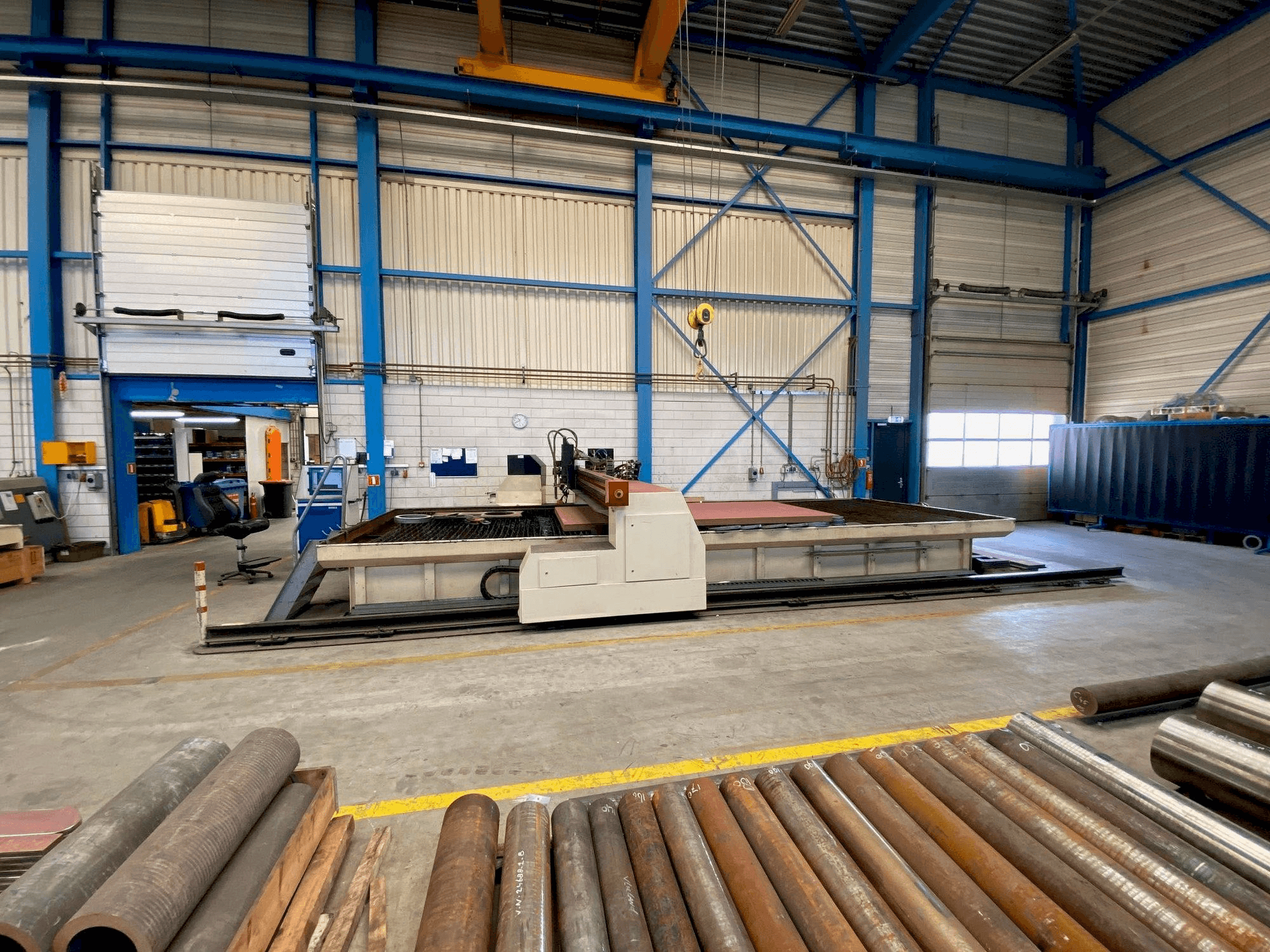 Koneen Stako type Magnum CNC etunäkymä