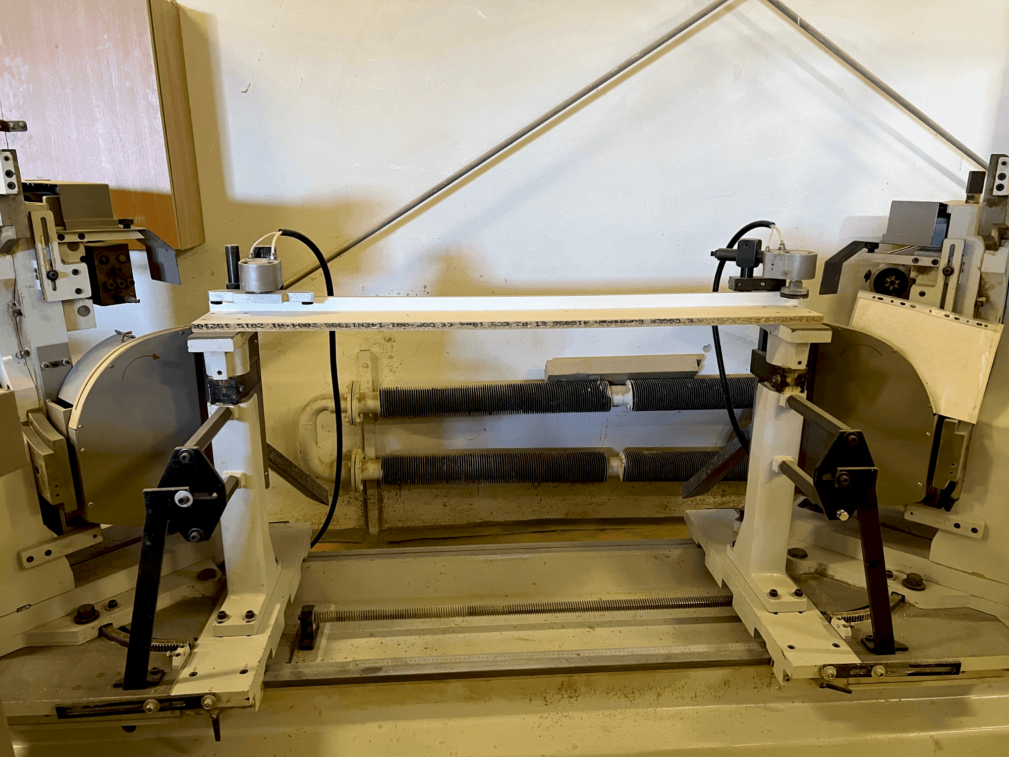 Koneen PADE NS21 etunäkymä