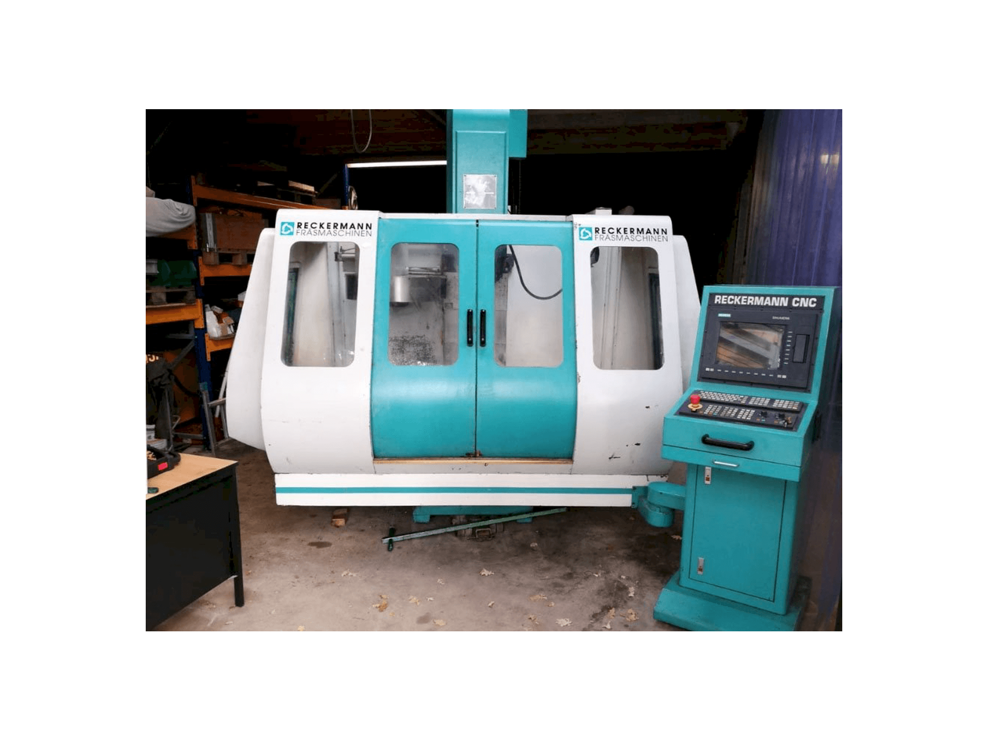 Koneen RECKERMANN etunäkymä VMC 850