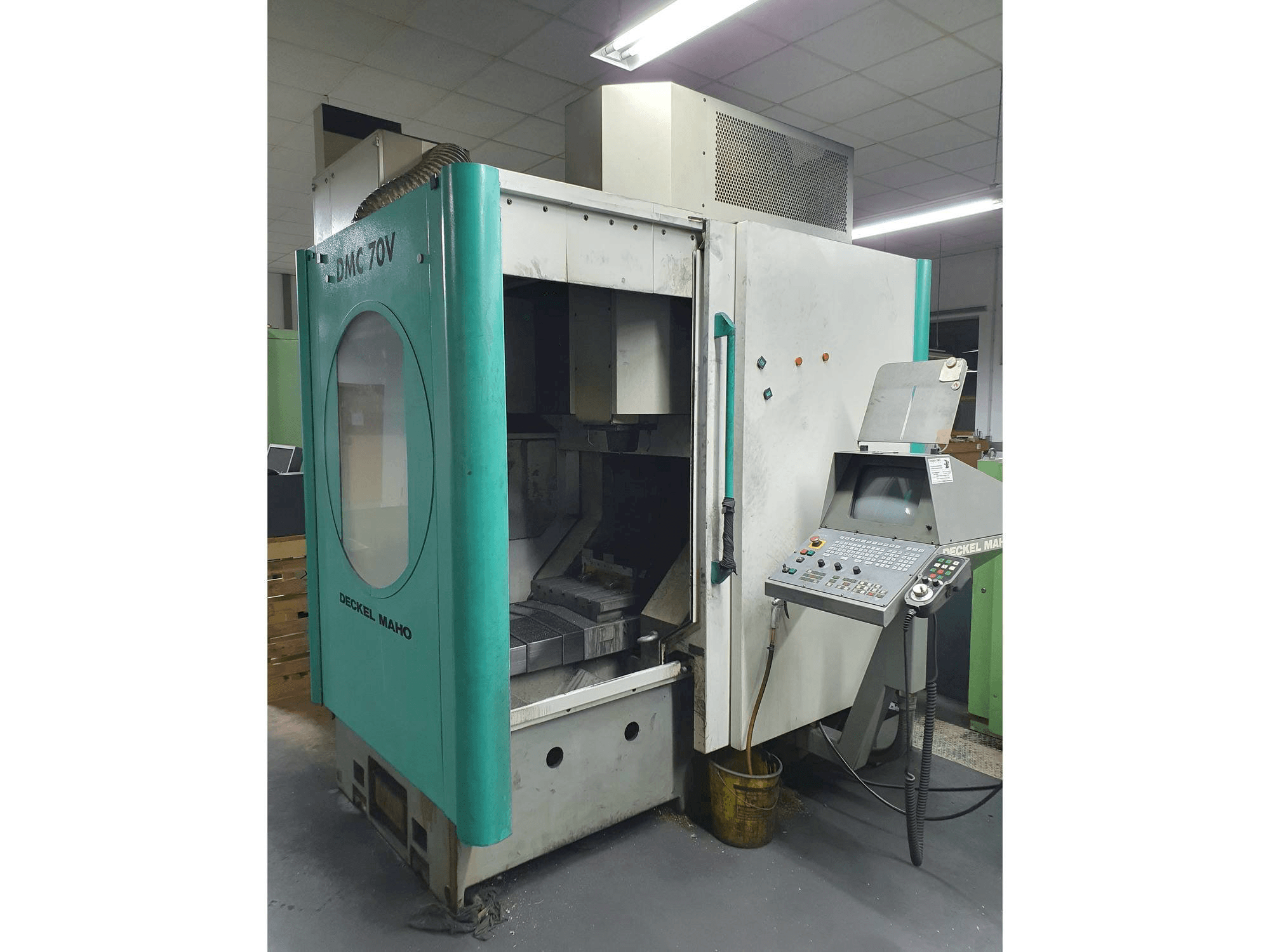 Koneen DMG DMC 70 V etunäkymä