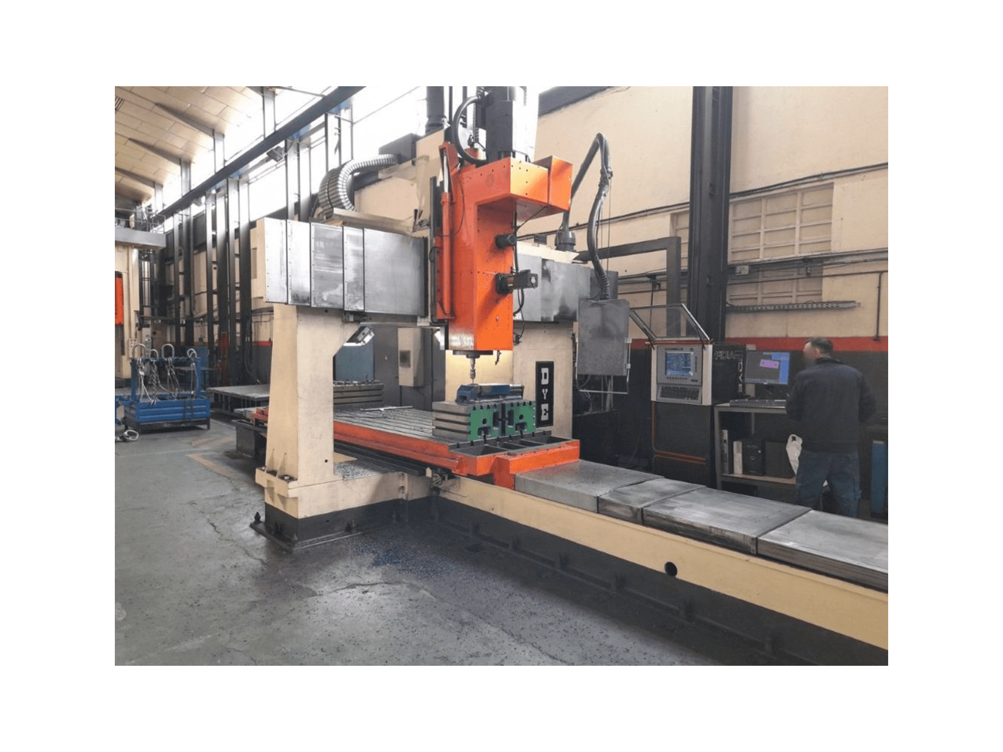 Koneen DYE FBF-C-N/C etunäkymä