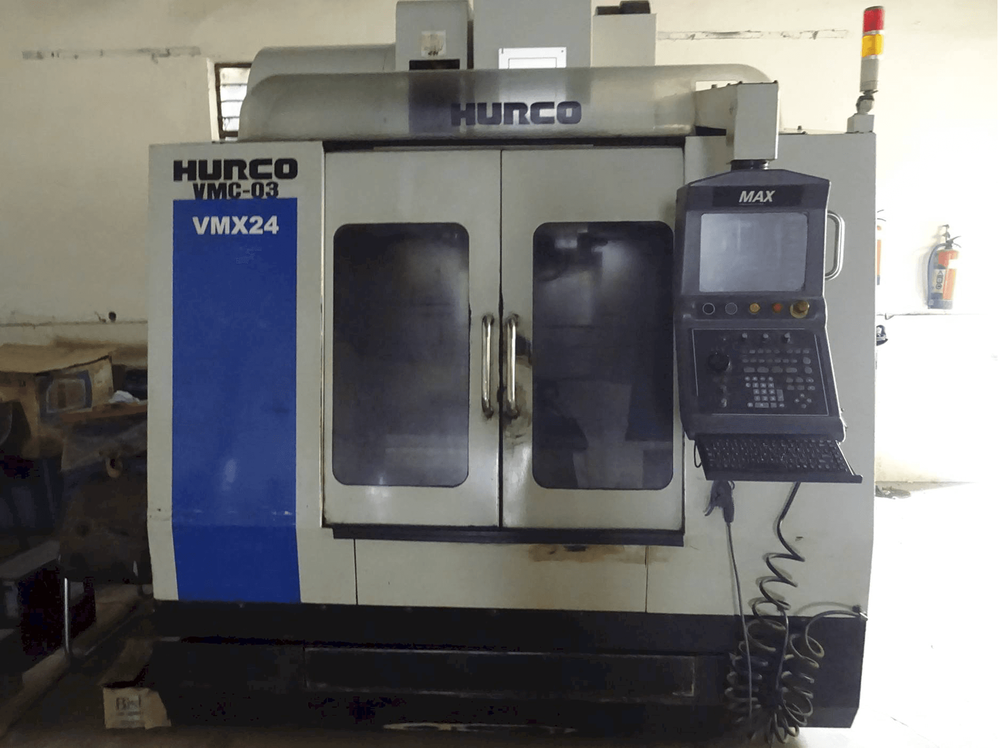 Koneen Hurco etunäkymä VMX24