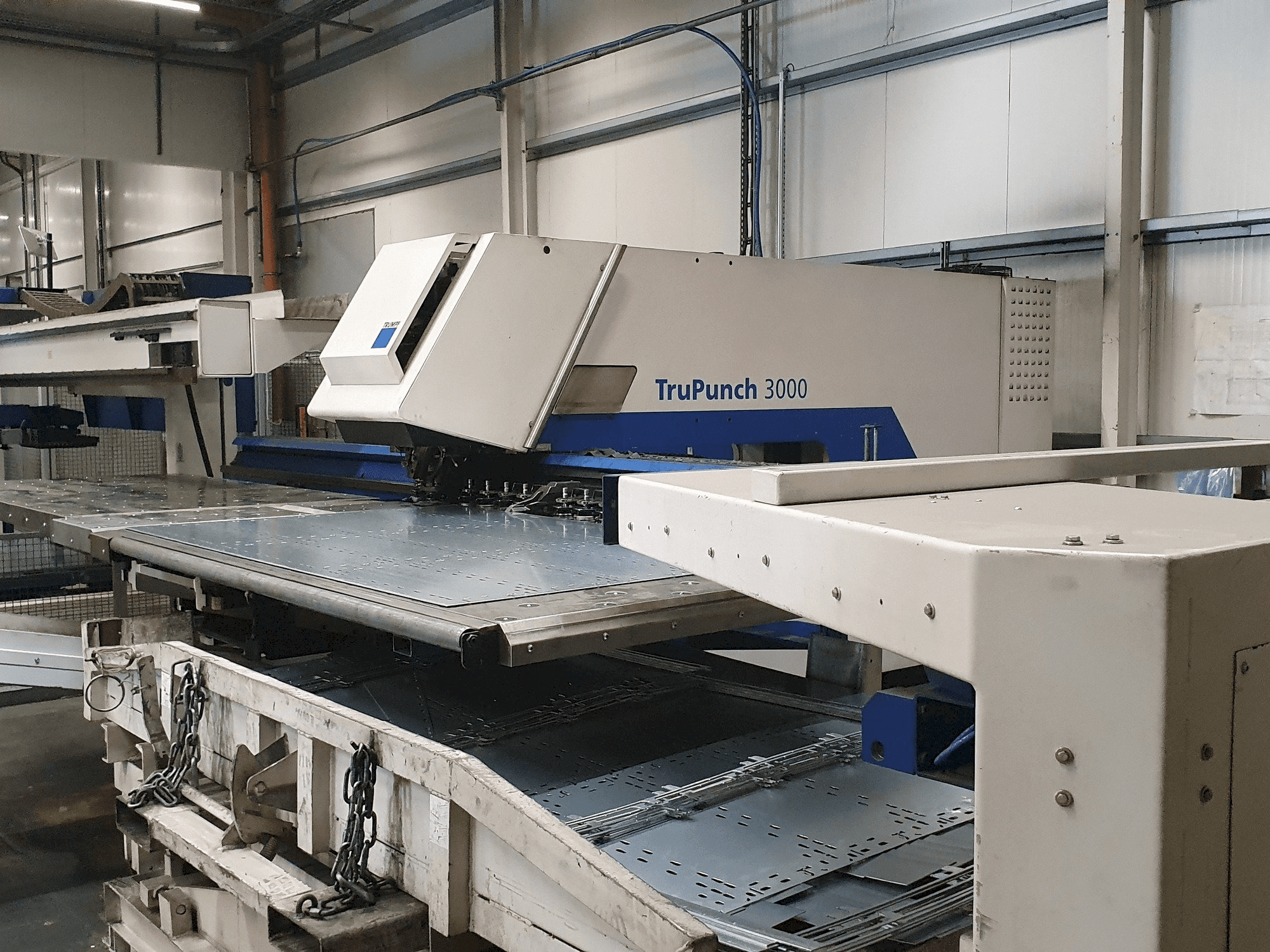 Koneen Trumpf TruPunch 3000 Sheet Master etunäkymä