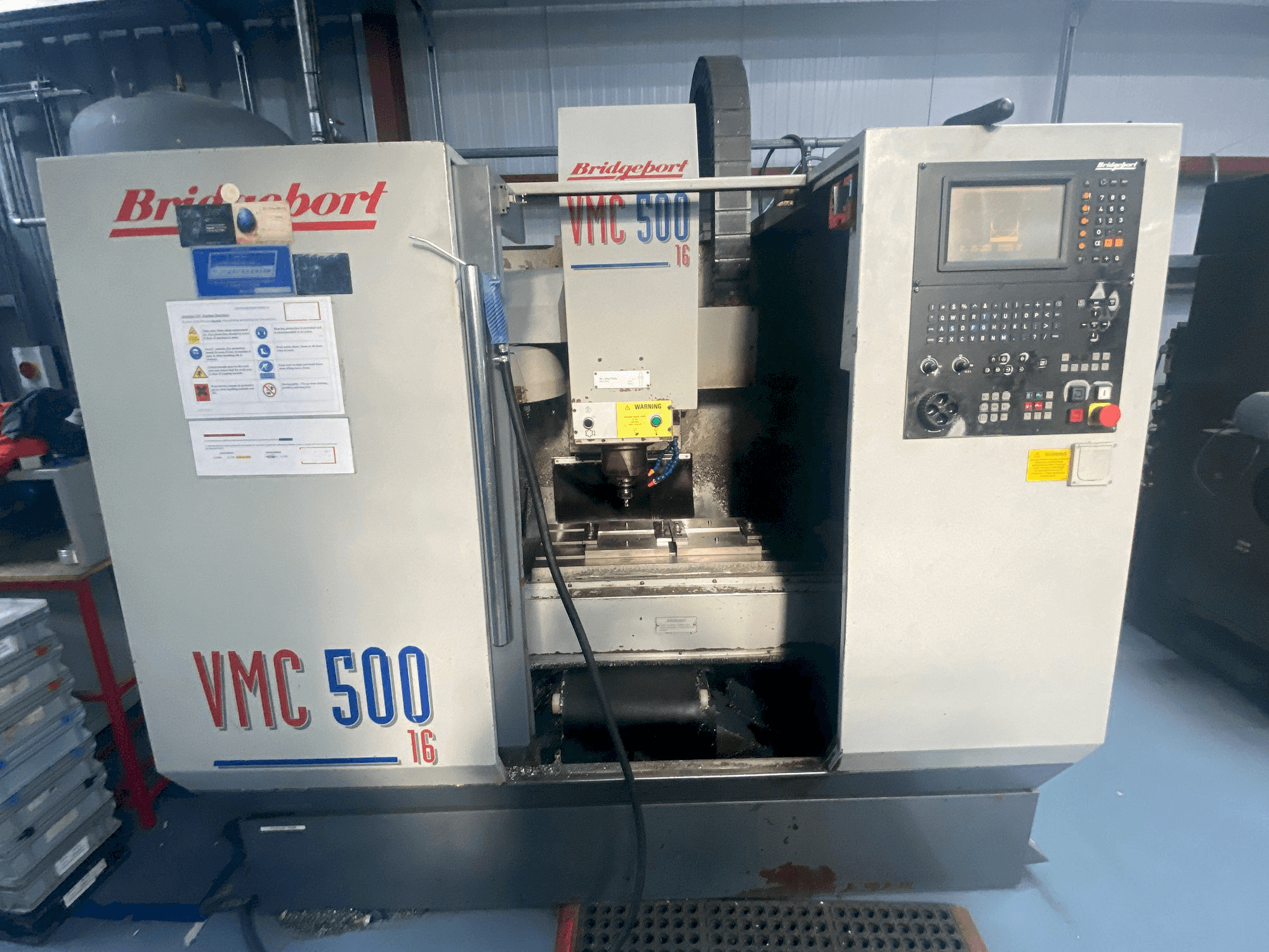 Koneen Bridgeport VMC 500/16 etunäkymä